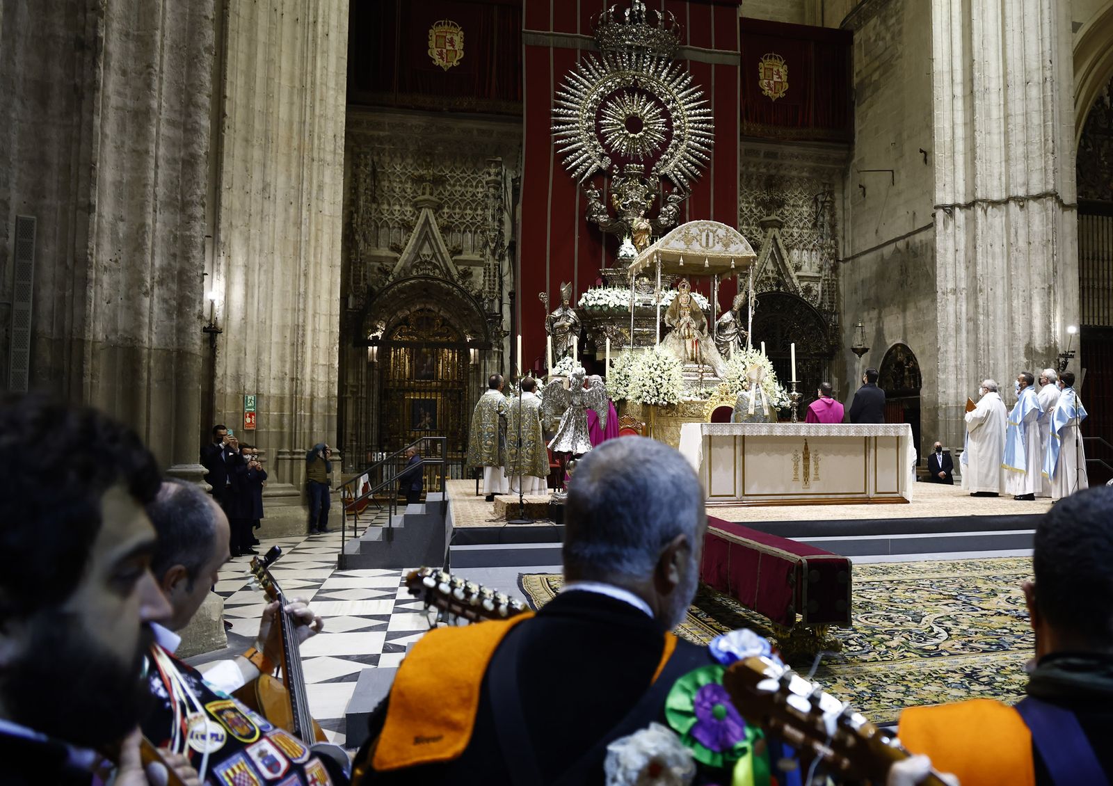 La procesión de la Virgen de los Reyes, en imágenes