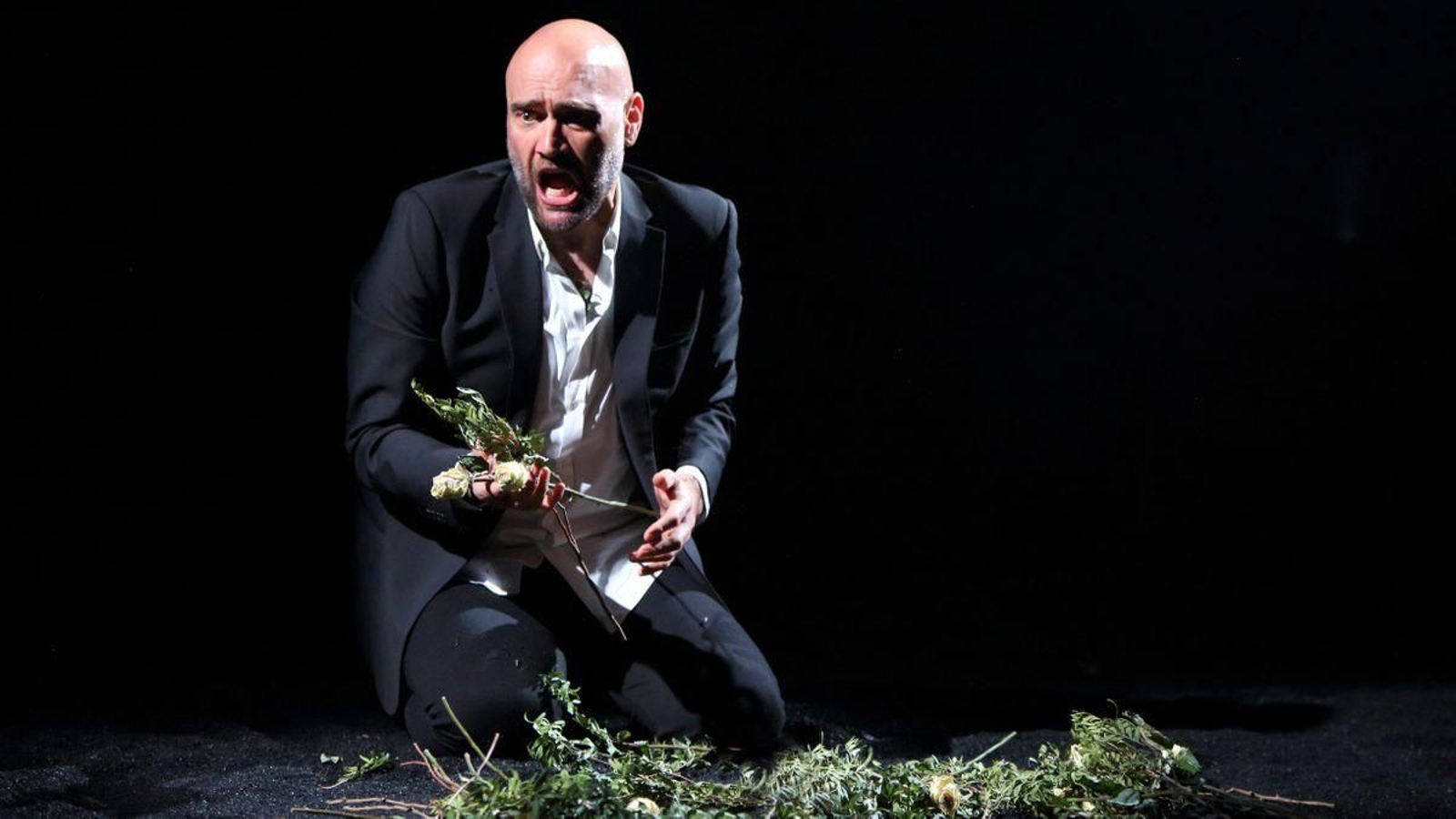 El contratenor Xavier Sabata, en la versión escénica de 'Winterreise' de Schubert que firma el sevillano Rafael Villalobos.