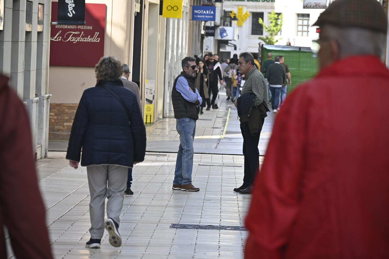 Imágenes de ambiente del sábado 2 de noviembre en Huelva