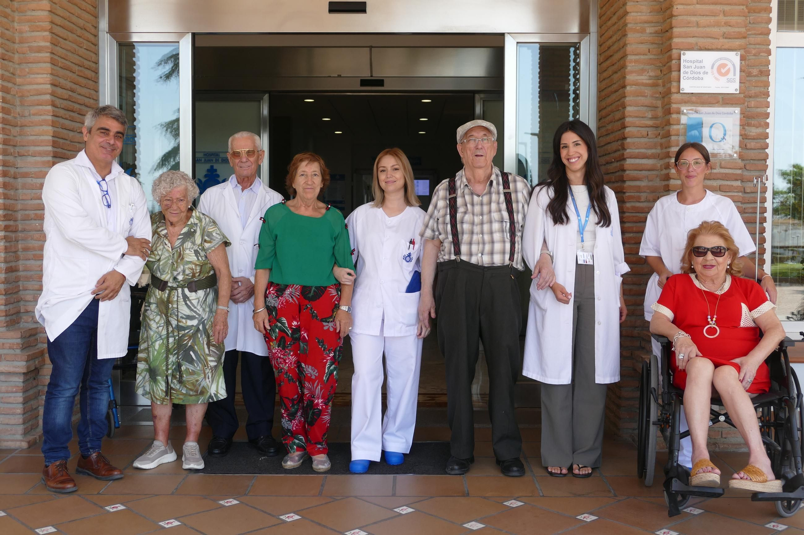 Foto del primer grupo de usuarios del Programa de Respiro Familiar