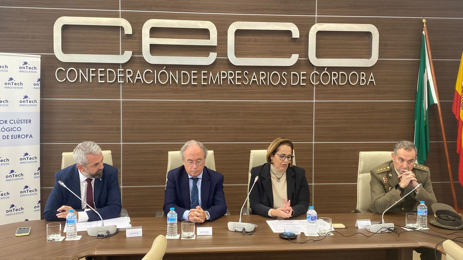 La Junta Directiva de onTech celebrada en la sede de la Confederación de Empresarios de Córdoba