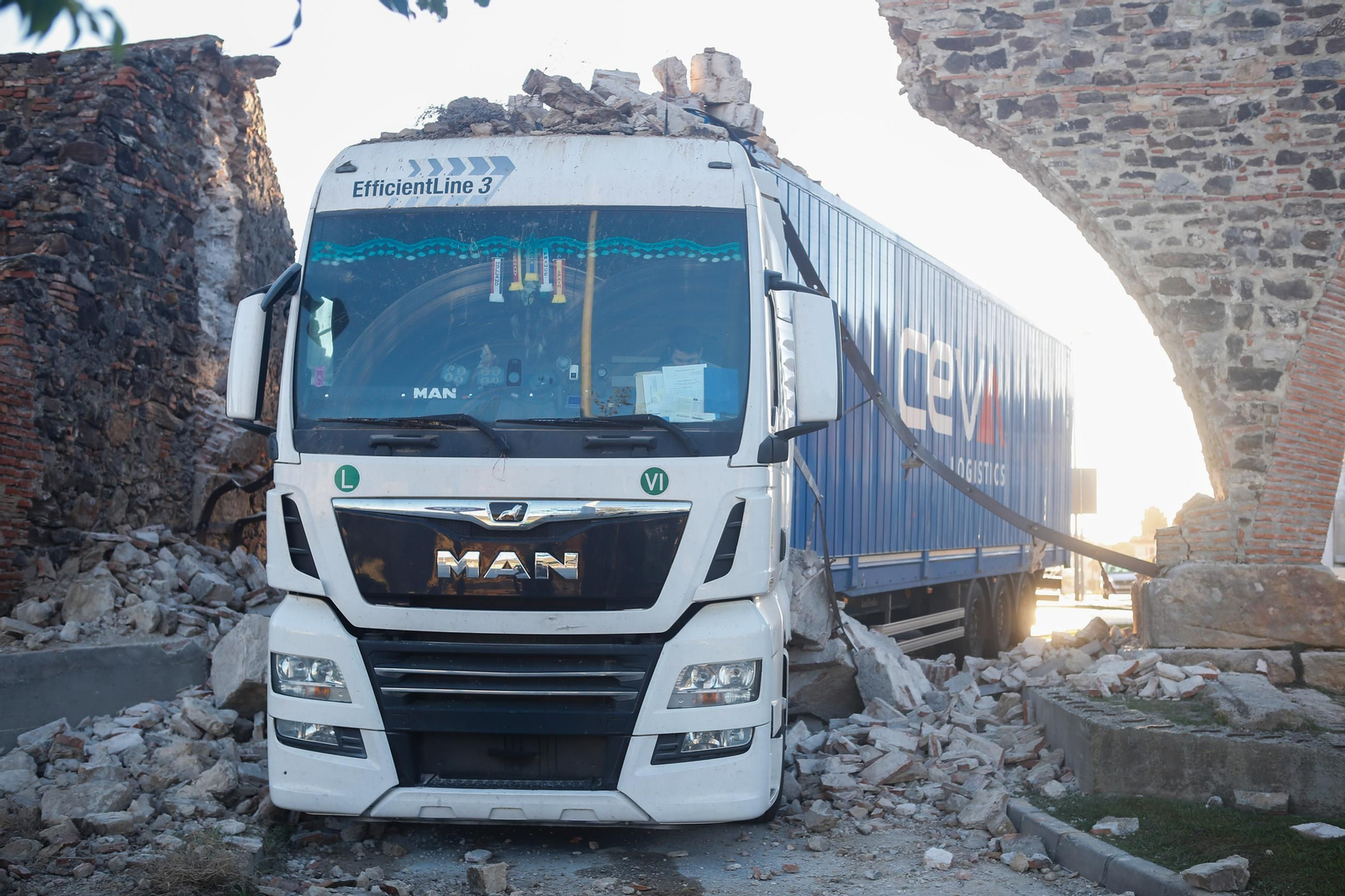 Fotos de los daños en el acueducto de los arcos de El Cobre, en Algeciras
