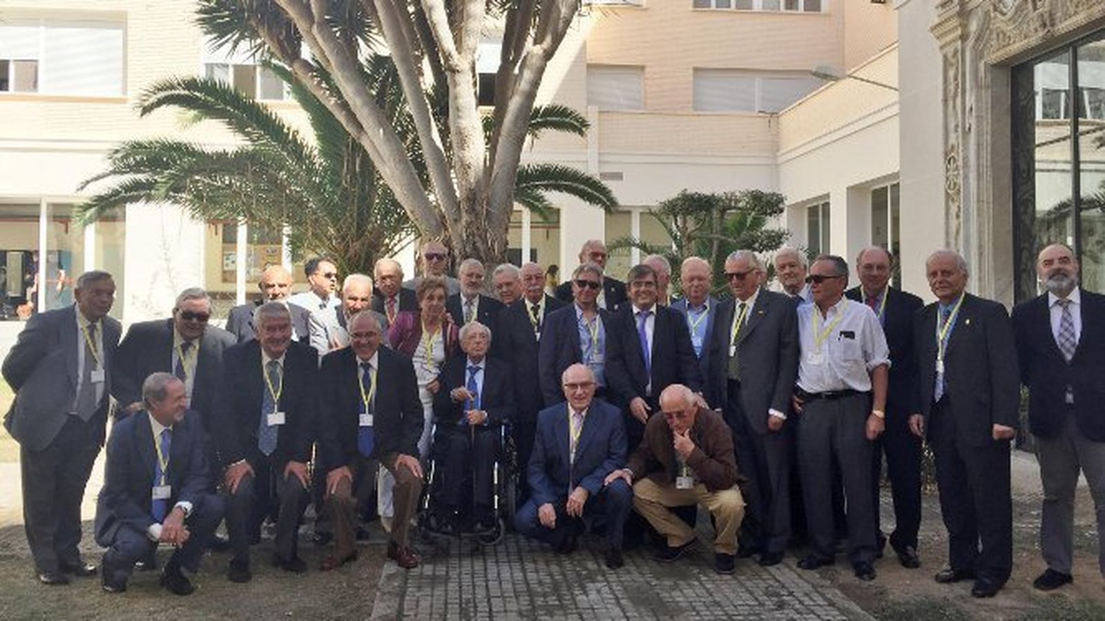 Eduardo Almagro, Rolando Vega, José Casal, José Luis Lechuga, José Revuelta, José Bueno, Juan Ruiz, Leopoldo Aranda, Agustin Miguel, José Ortiz, Eugenio Pérez, profesor Antonio Lorenzo, Manuel Juliá, Antonio Gieg, Fernando Mozo, Francisco Jiménez, profesor Vizcaya, Eugenio Villalobos, Antonio Paredes, Francisco Calbo, José María Romojaro, José María Rodríguez, María José Valle, profesor Fernando Venero, Jaime Aparicio y Antonio Mesa.