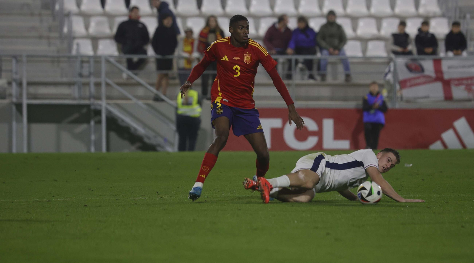 Las fotos del partido España-Inglaterra sub-21 de la inauguración del Ciudad de La Línea