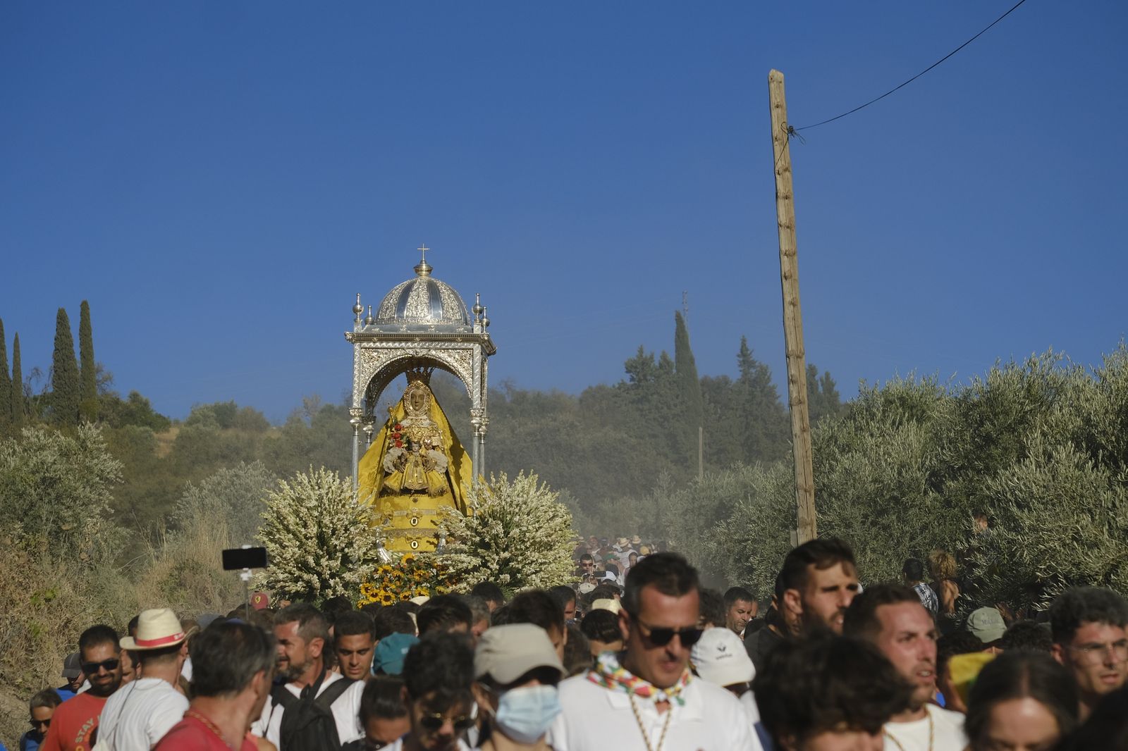 Las mejores imágenes de la histórica Bajá de la Virgen de la Sierra a Cabra