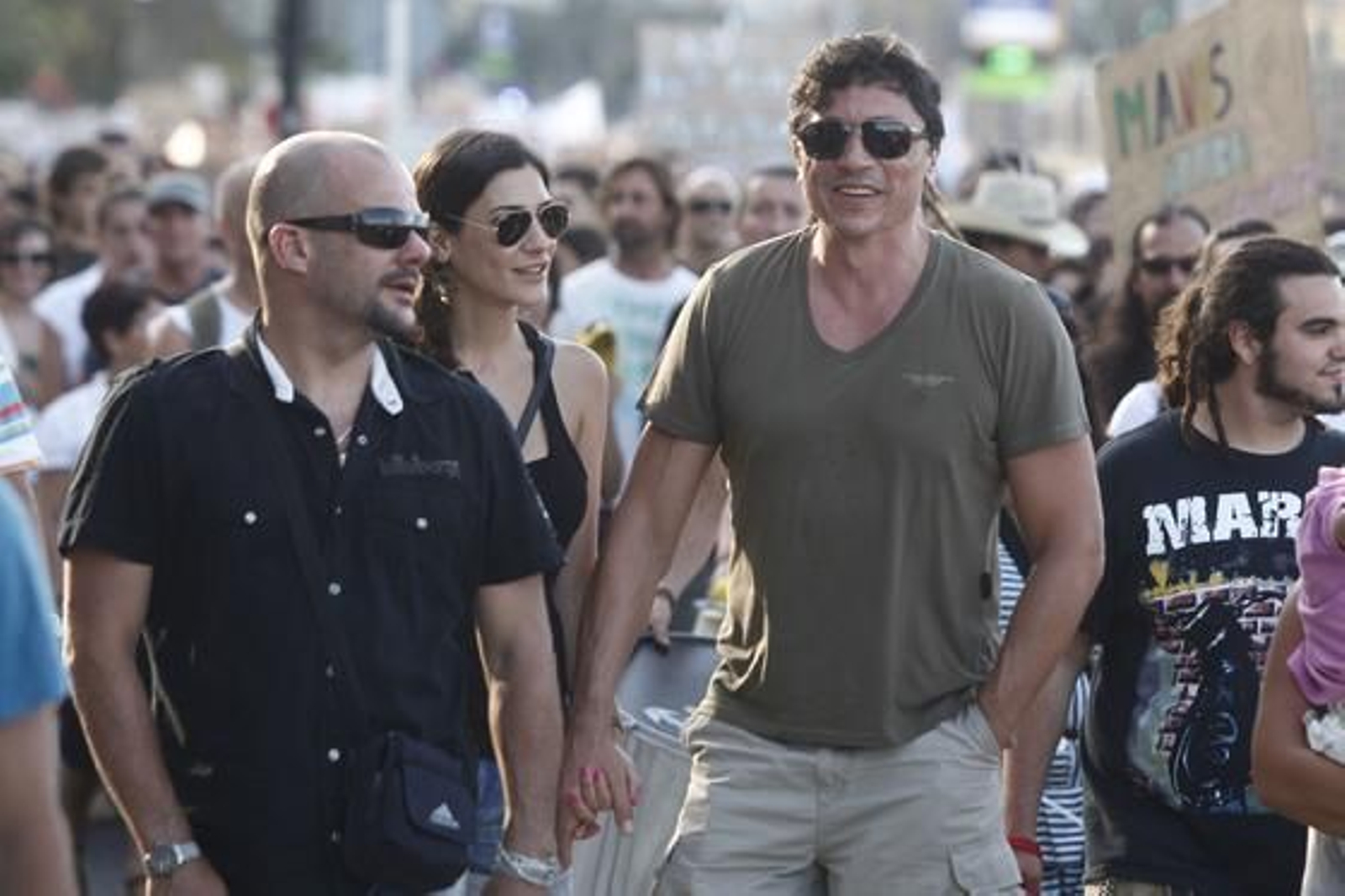 Unas 4.000 personas apoyan la manifestación del 19-J en Cádiz.

Foto: Jesus Marin