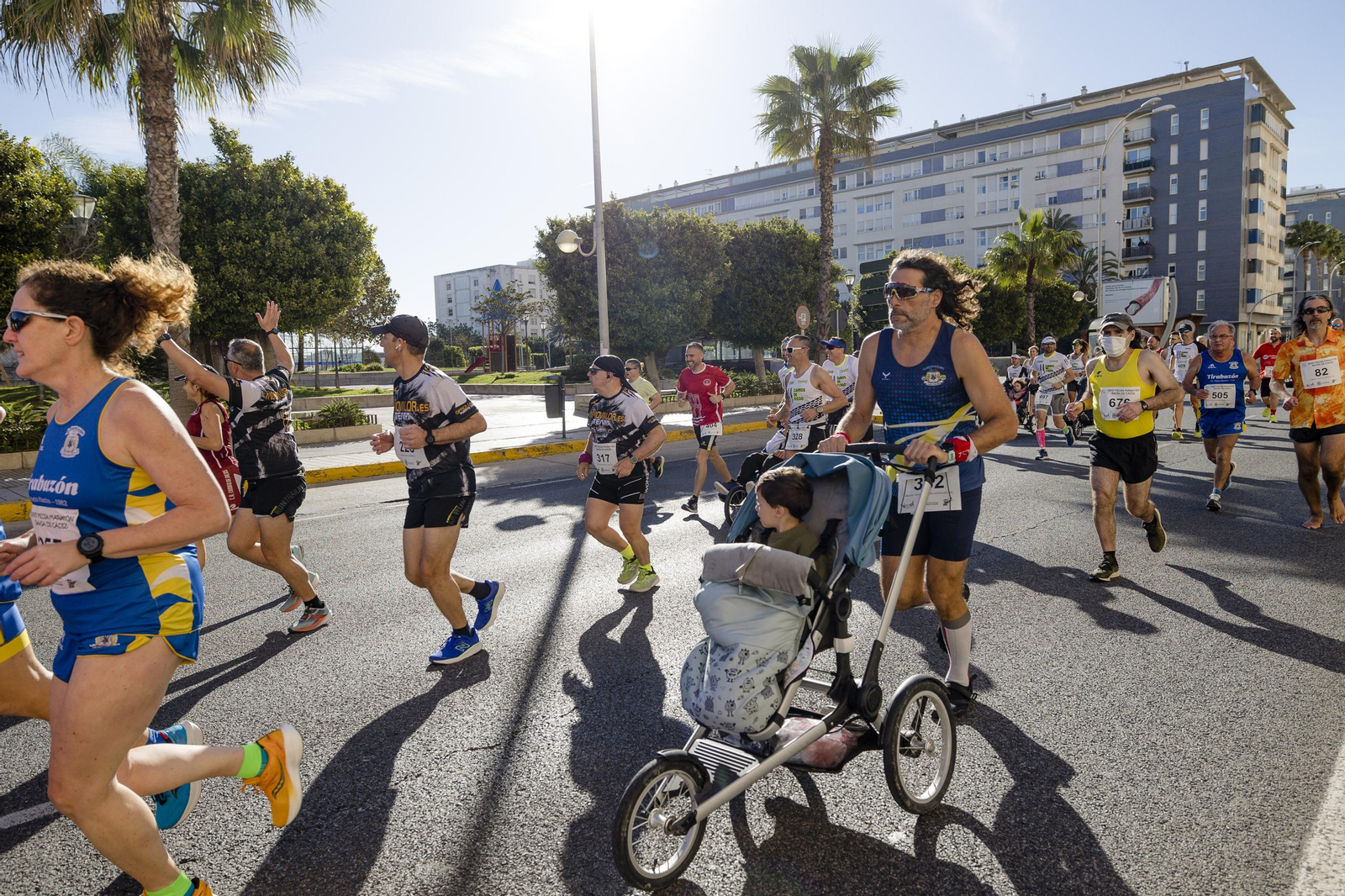 Las imágenes de la media maratón Bahía de Cádiz 2023.