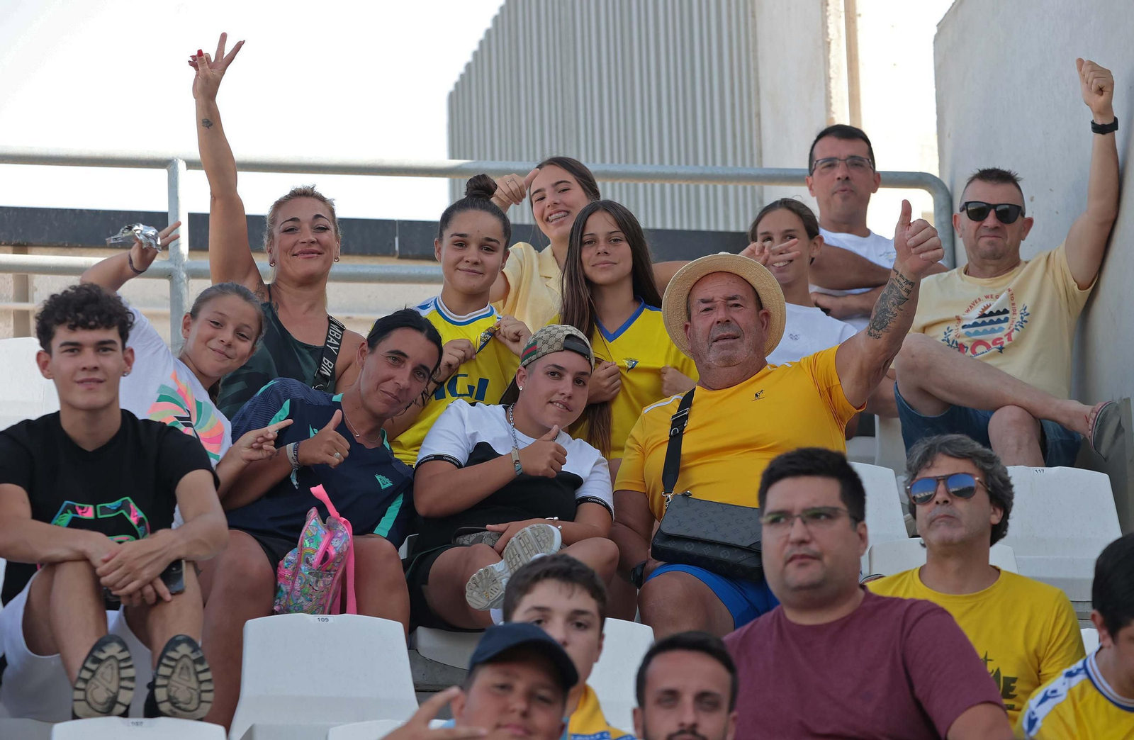Las mejores fotos del Cádiz CF - Al-Jazira en el Ciudad de La Línea