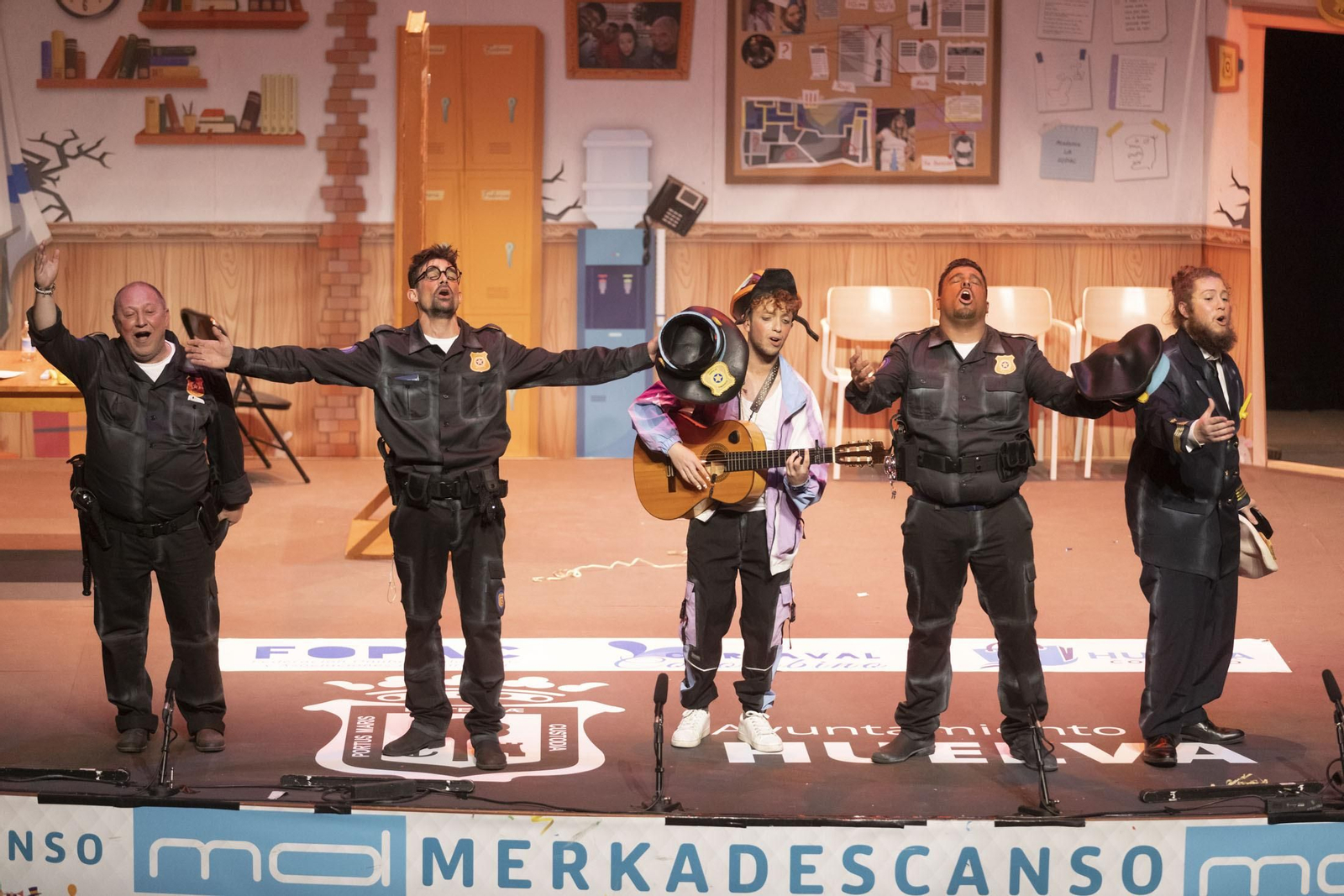 Imágenes de la actuación del cuarteto de Huelva “La F.O.P.A.C.” en la Final del Carnaval Colombino