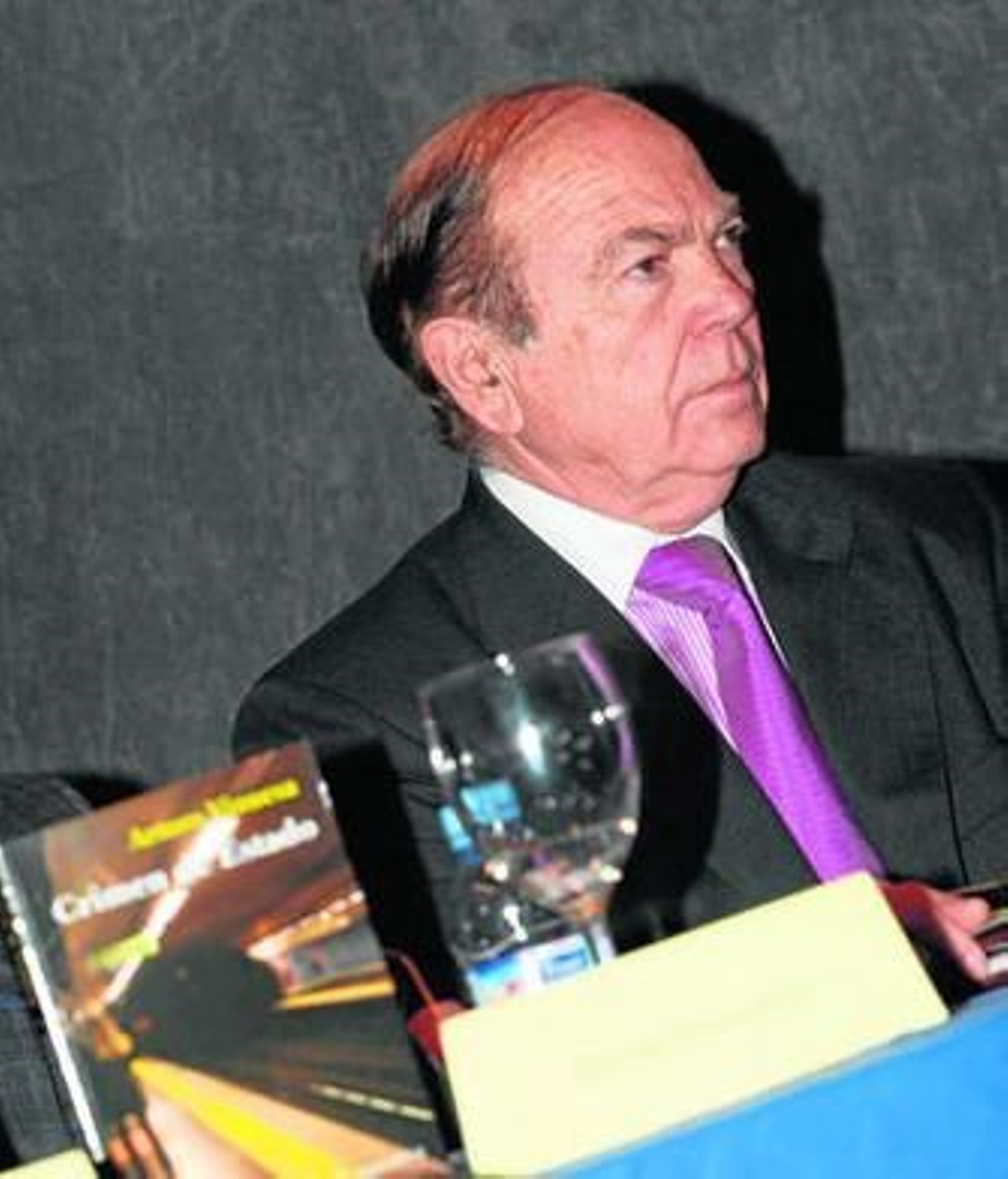 Arturo Vinuesa, durante la presentación de su libro.