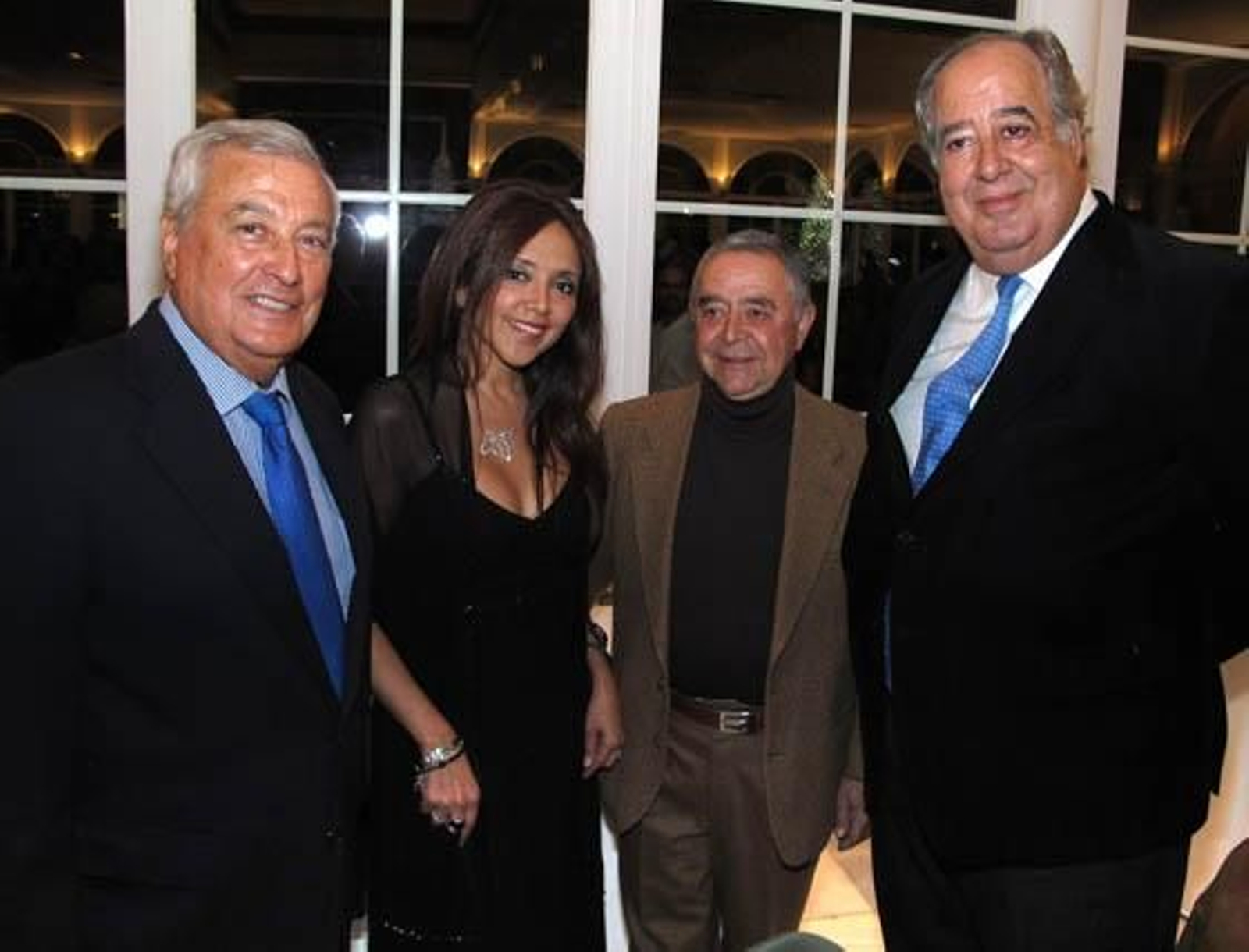 Manuel Cepero, presidente de Fundación Machado, Elizabeth Cruzado, Felipe Calle, catedrático de Literatura, y Antonio Villamor (El Corte Inglés).

Foto: Victoria Ramírez