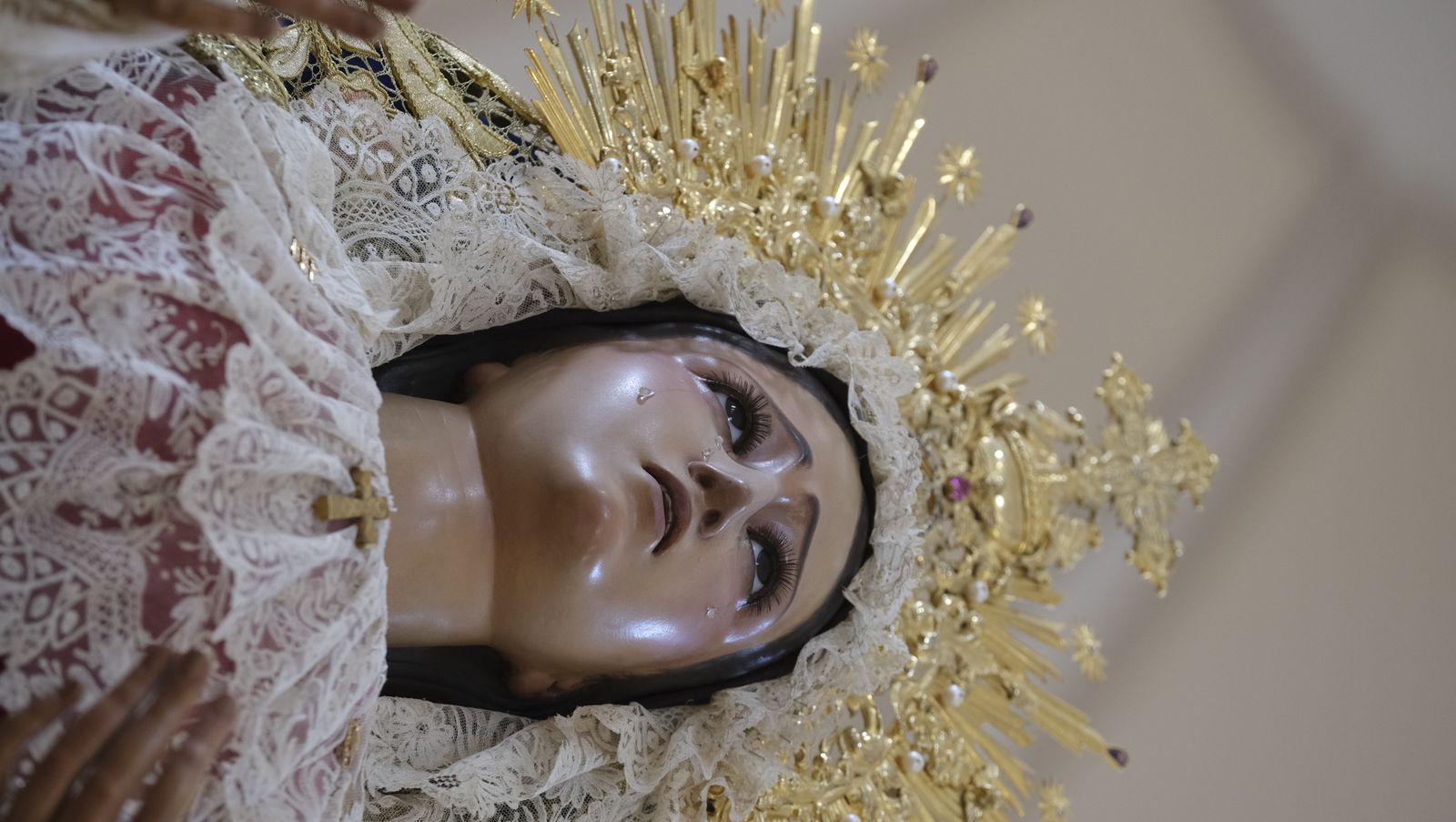 La procesión del Encuentro por las calles de Almería, en imágenes