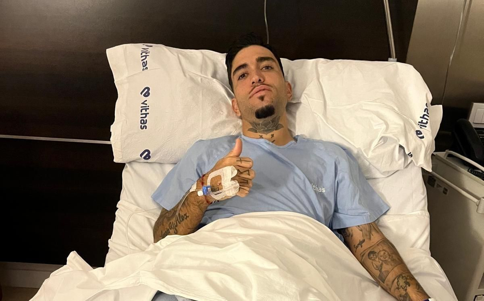 Óscar Lozano, en el hospital Vithas de Granada.