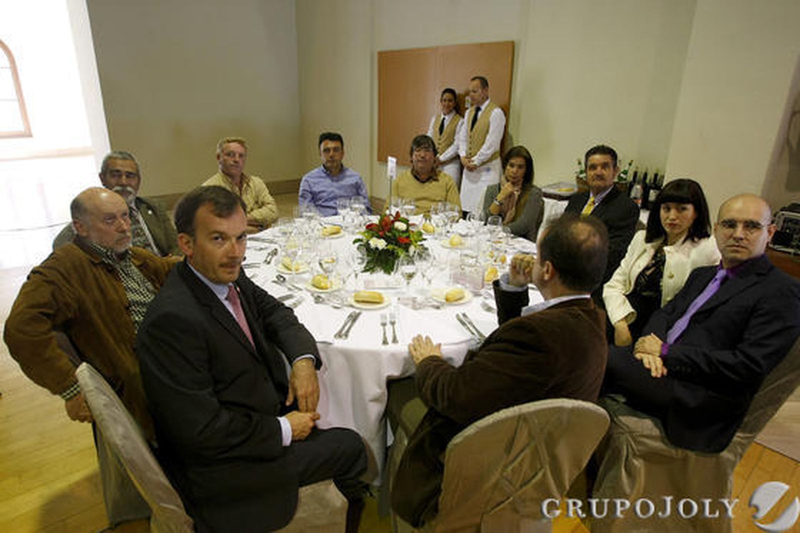 Martín de la Herrán, Gabriel Campuzano, Federico Vilaplana, Fernando Gálvez, Francisco Guerrero, Luis Gités, Ángeles Bey, Miguel Villanueva, Sara Castelló, José Francisco Piñeiro y Divier Fenu.

Foto: Julio Gonzalez-Joaquin Pino-Jose Braza