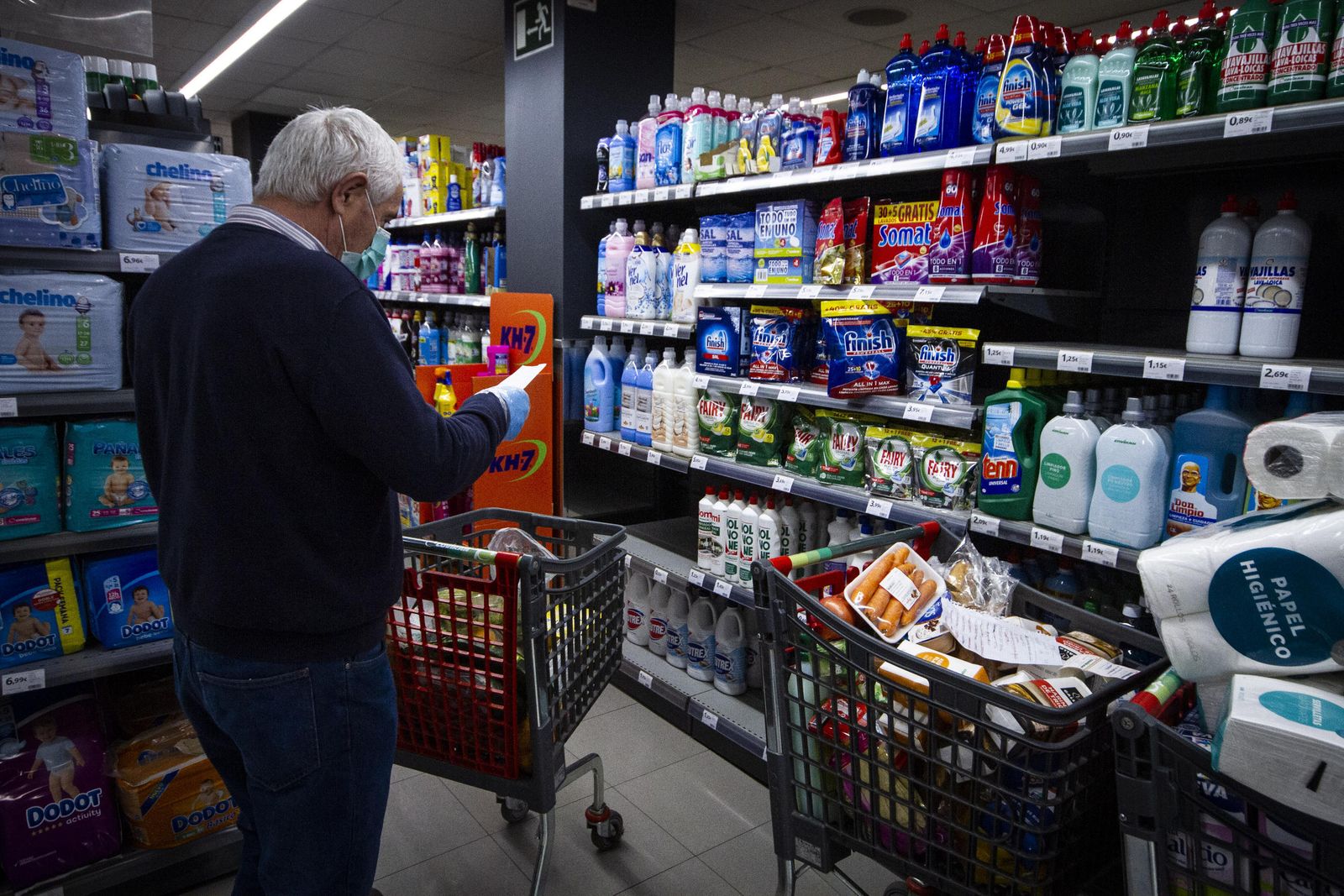Existen diversas razones por las que algunos países pueden vender antígenos en supermercados
