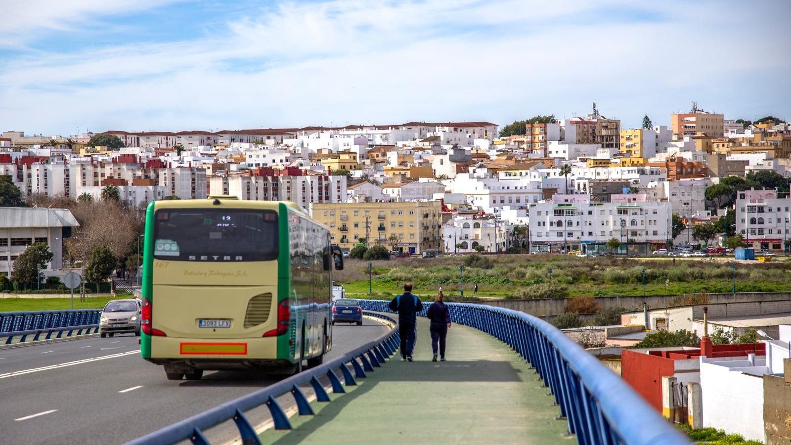 El Puente de la Concordia se inauguró en 2008.