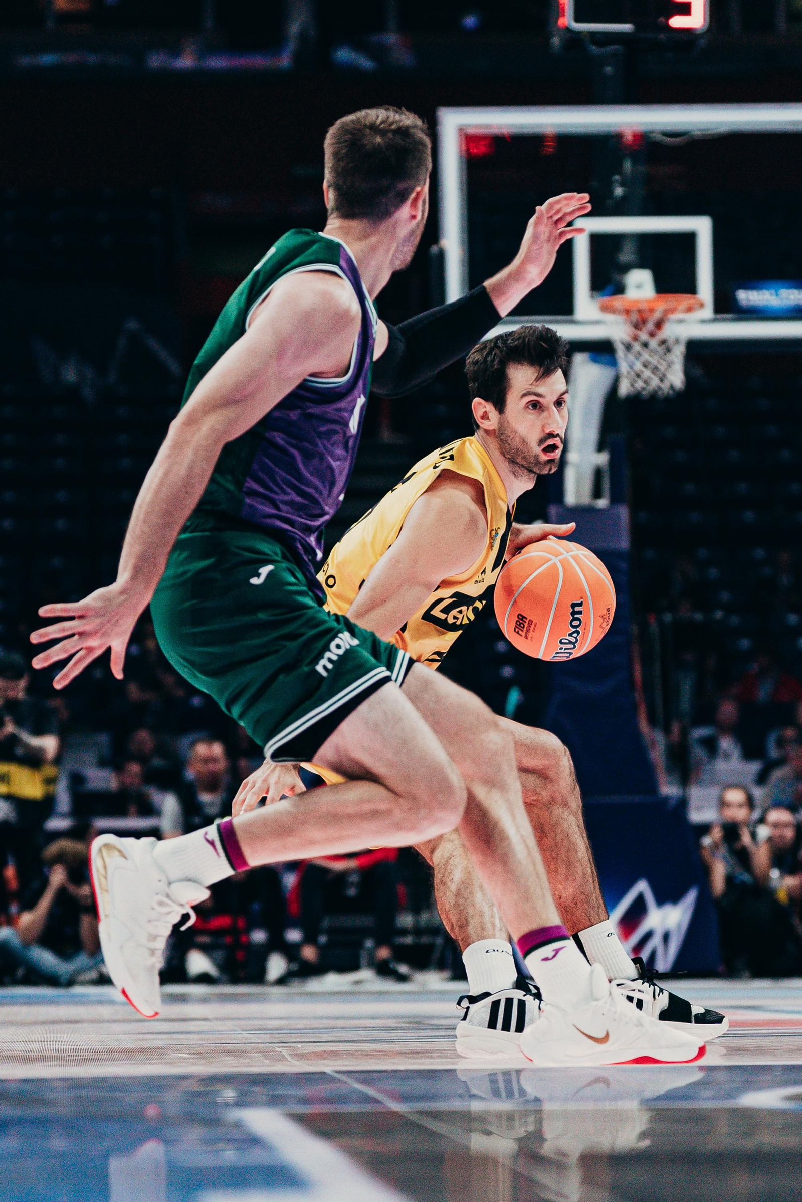 Las fotos de la final de la BCL entre Lenovo Tenerife y Unicaja Baloncesto