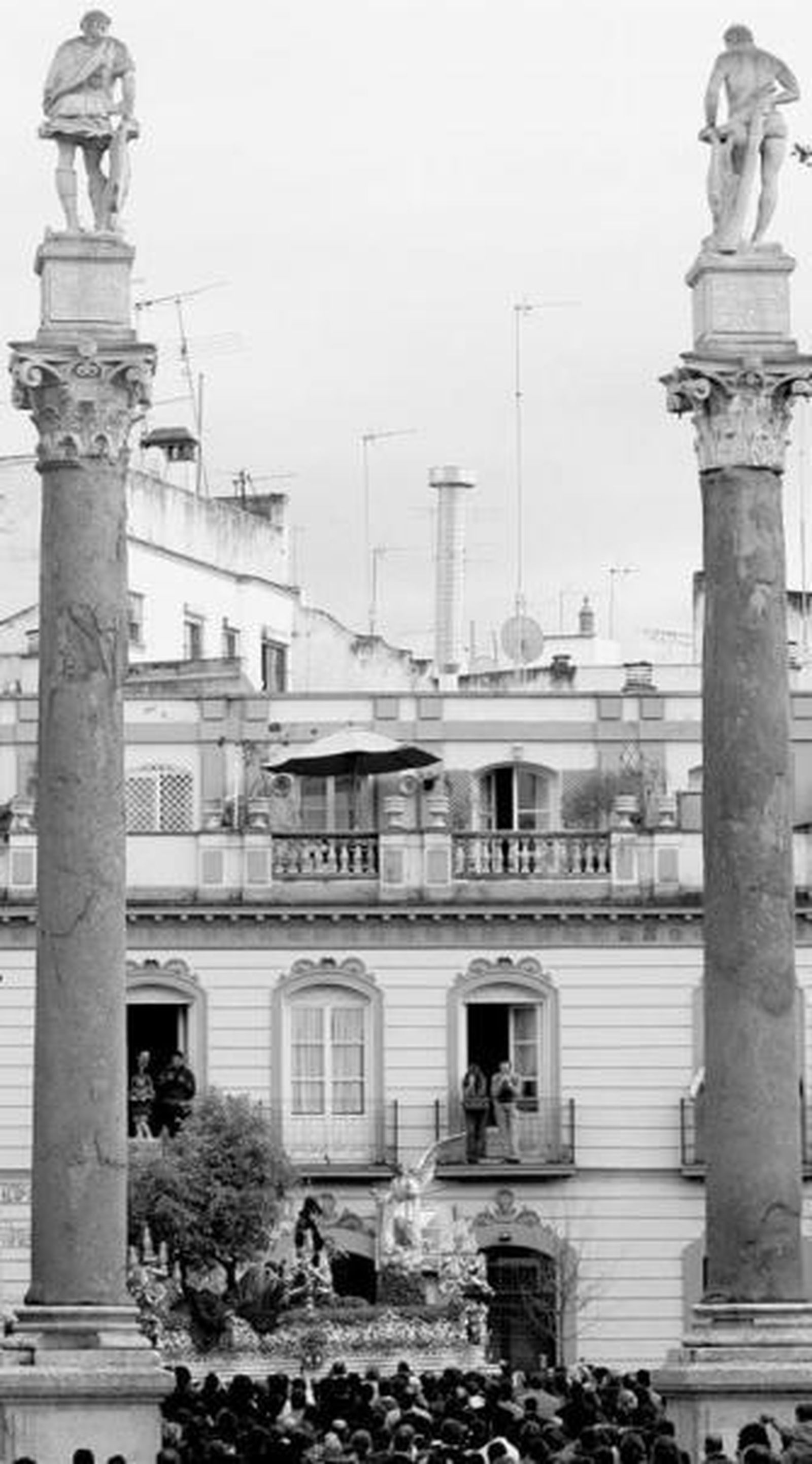 El paso de Jesús en la Oración en el Huerto, a su paso por la Alameda de Hércules.