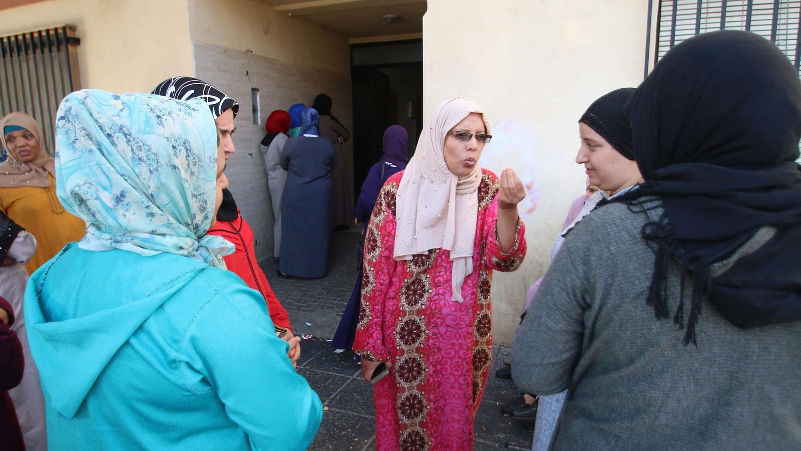 Apoyo vecinal a Kgadija.