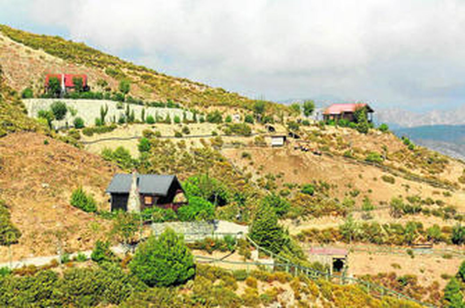 El encargo fue instalar un sistema contra incendios en Peña Escrita.