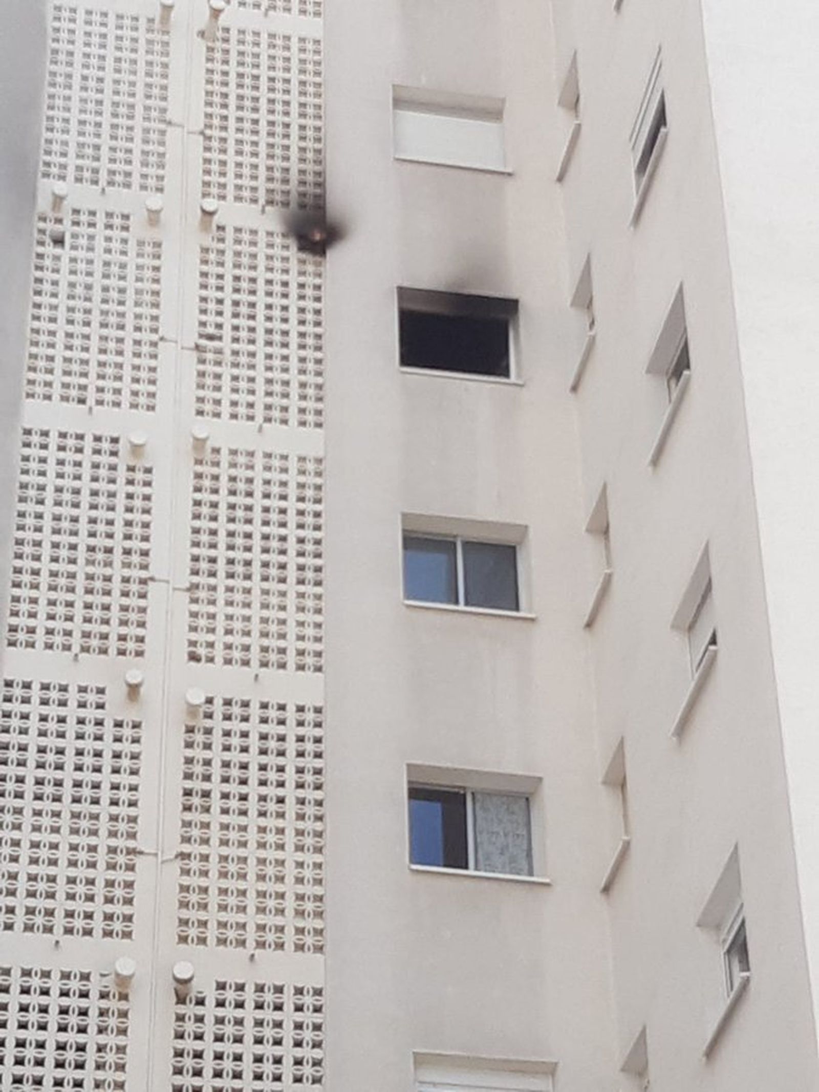 Vista del edificio en República Saharaui donde salió ardiendo la campana extractora de la cocina.