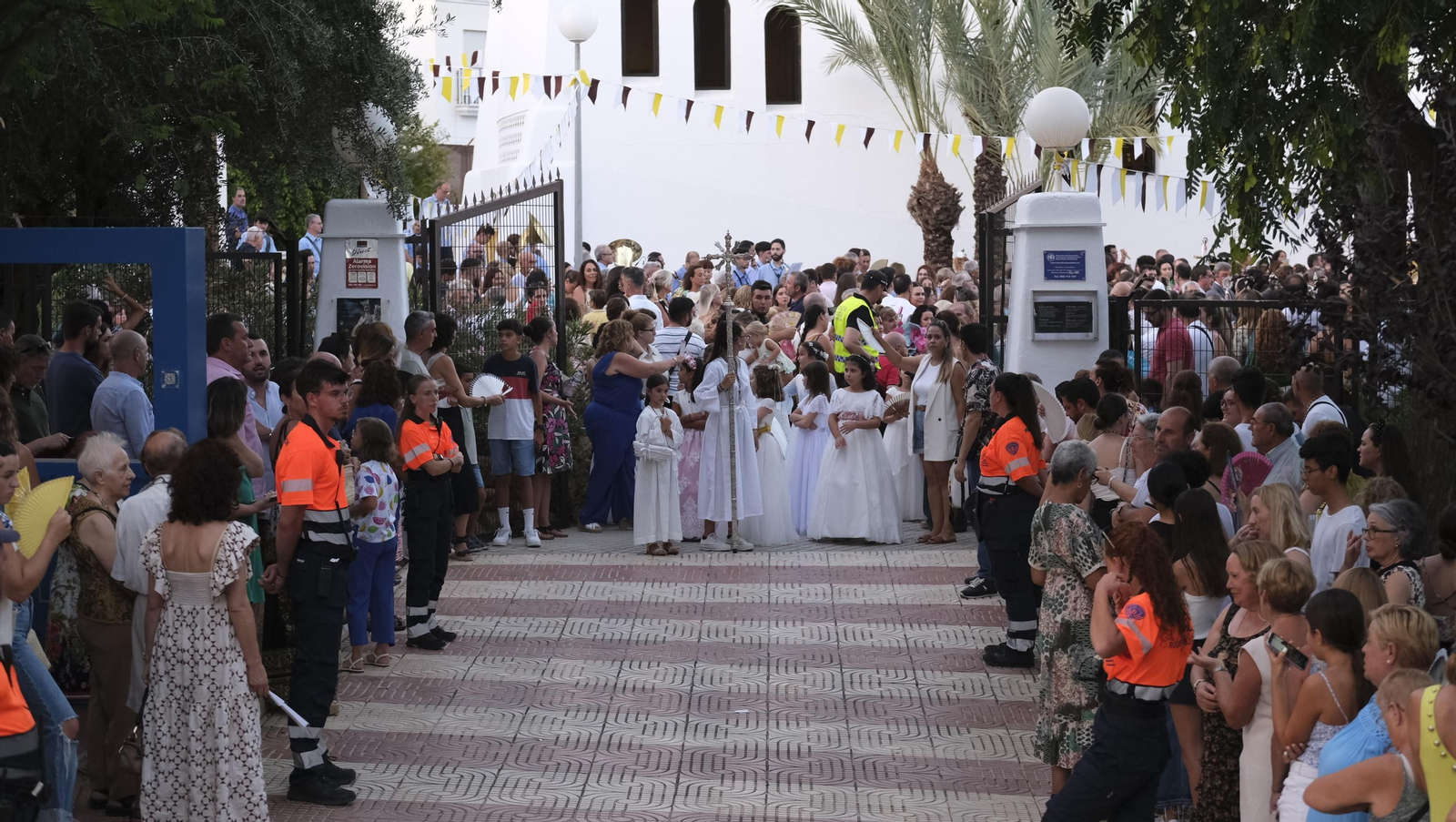Procesión terrestre de la Virgen del Carmen en Aguadulce