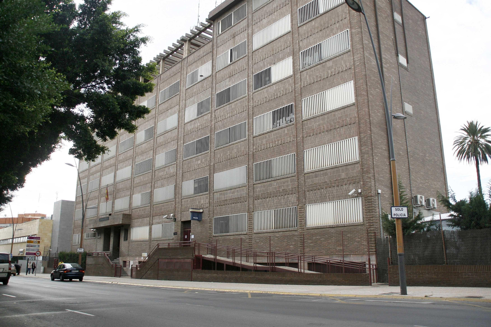 Edificio de la comisaría de Policía Nacional en la capital