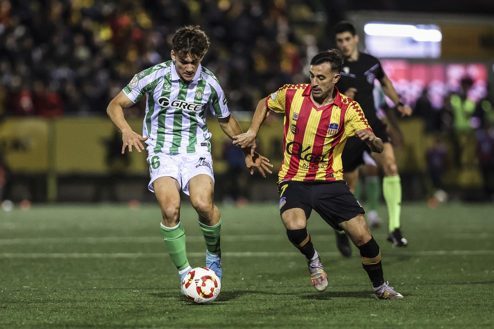 Las fotos del Sant Andreu - Betis de Copa del Rey