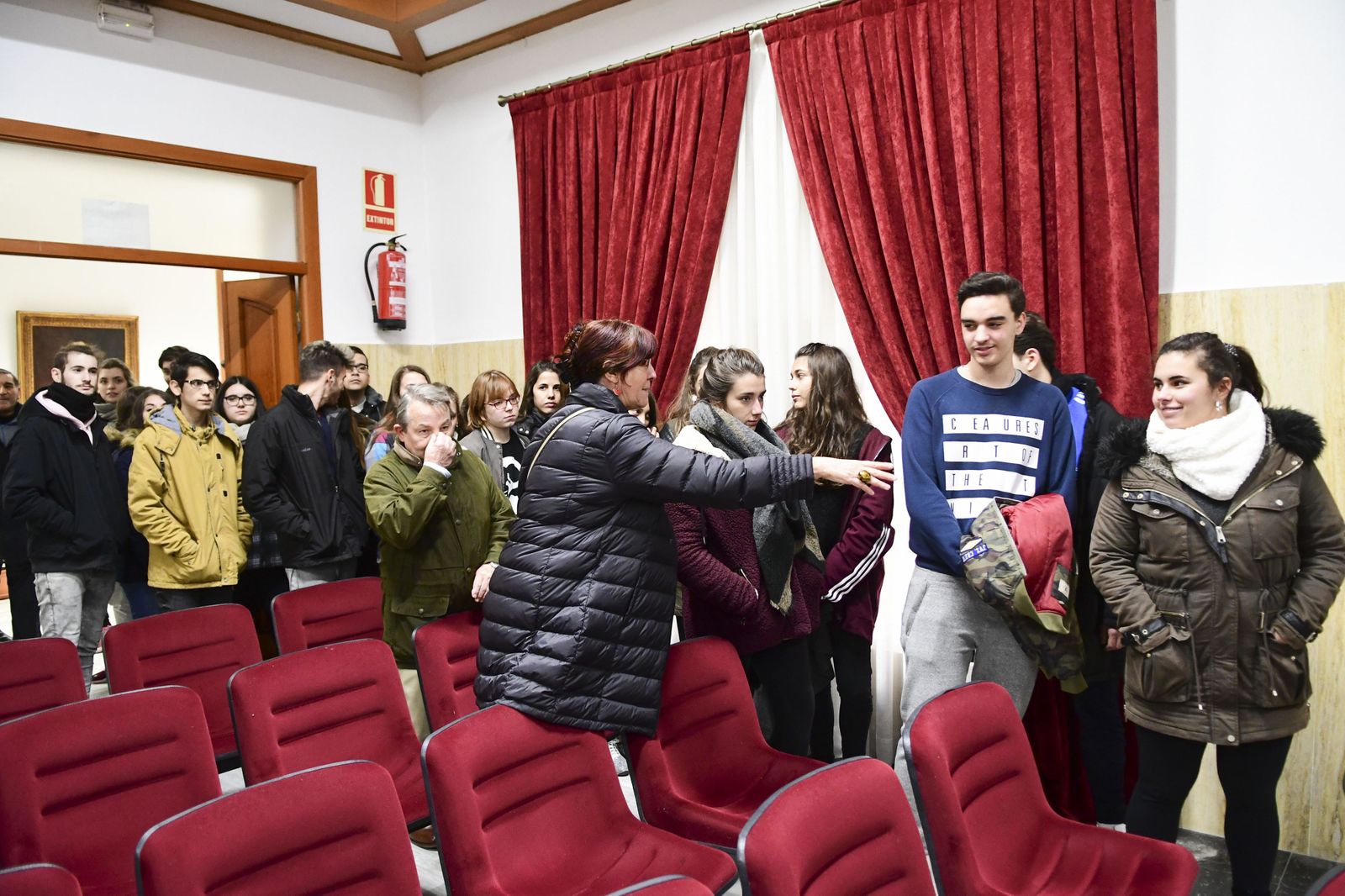 Las imágenes de la capilla ardiente de Pablo García Baena