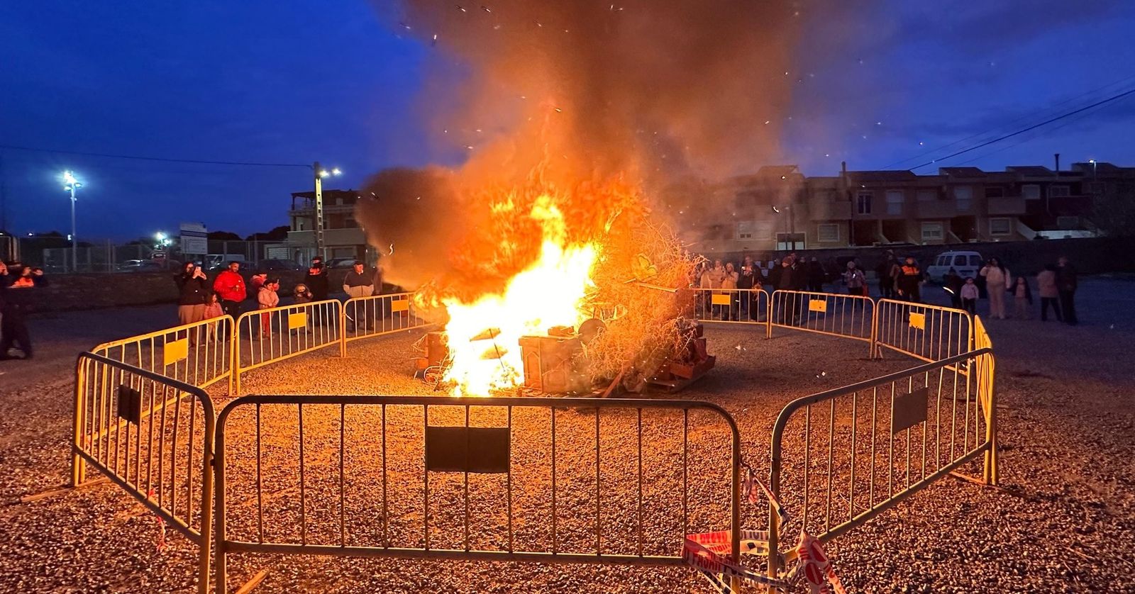Hoguera de San Antón en Huércal de Almería del pasado año.