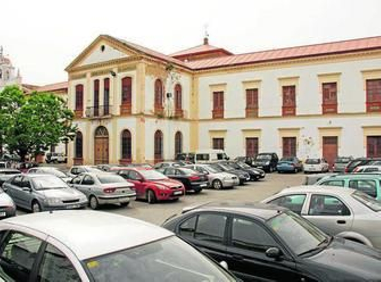 Edificio del colegio El Castillo.