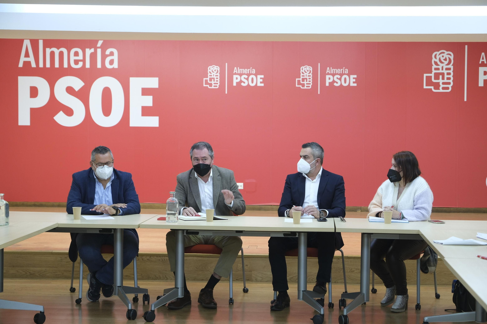 Imágenes de Juan Espadas, Secretario General del PSOE en Andalucía, en Almería.