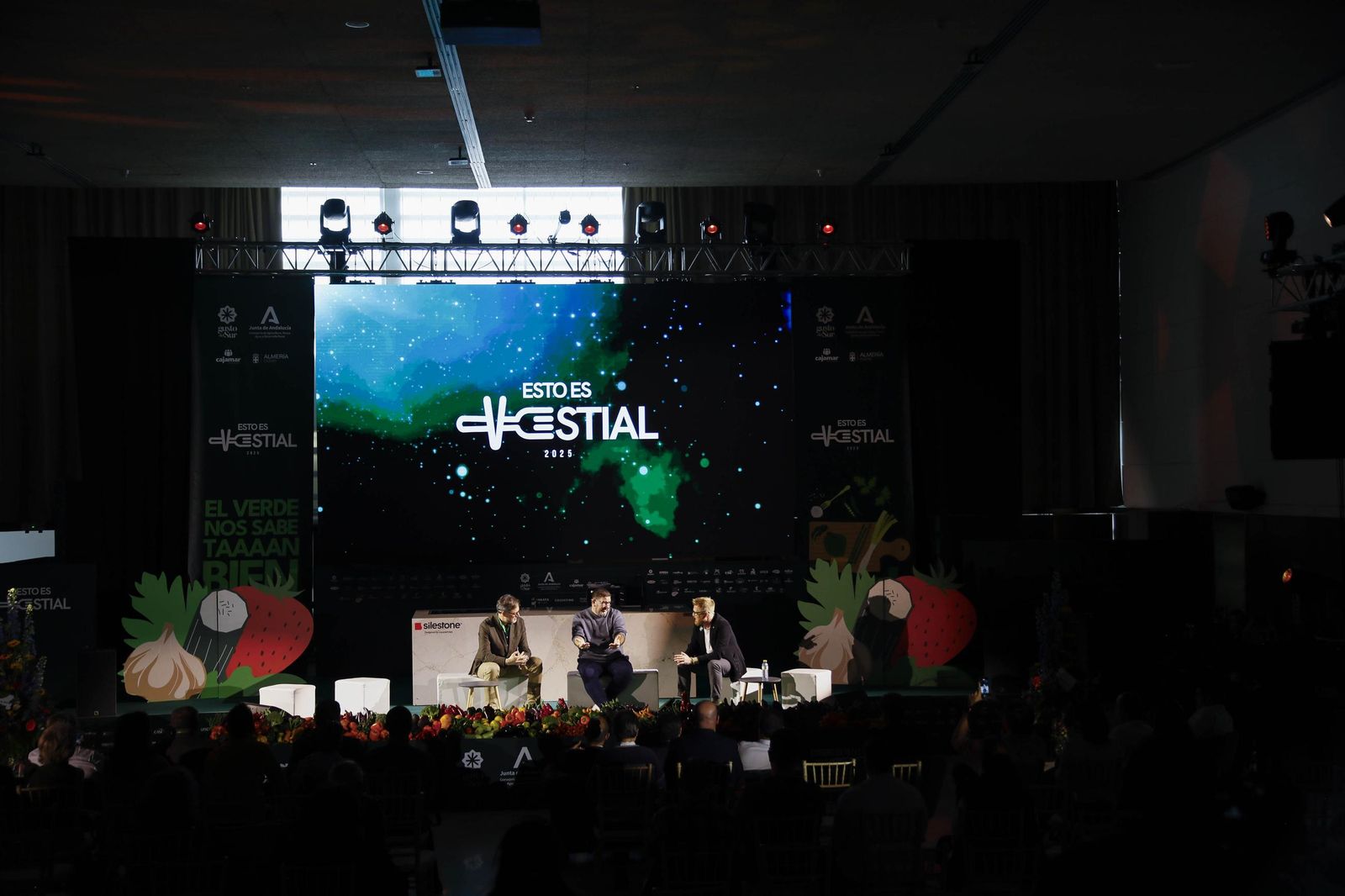 Imágenes del último día del Congreso Internacional Vestial 2025 en el Palacio del Toyo