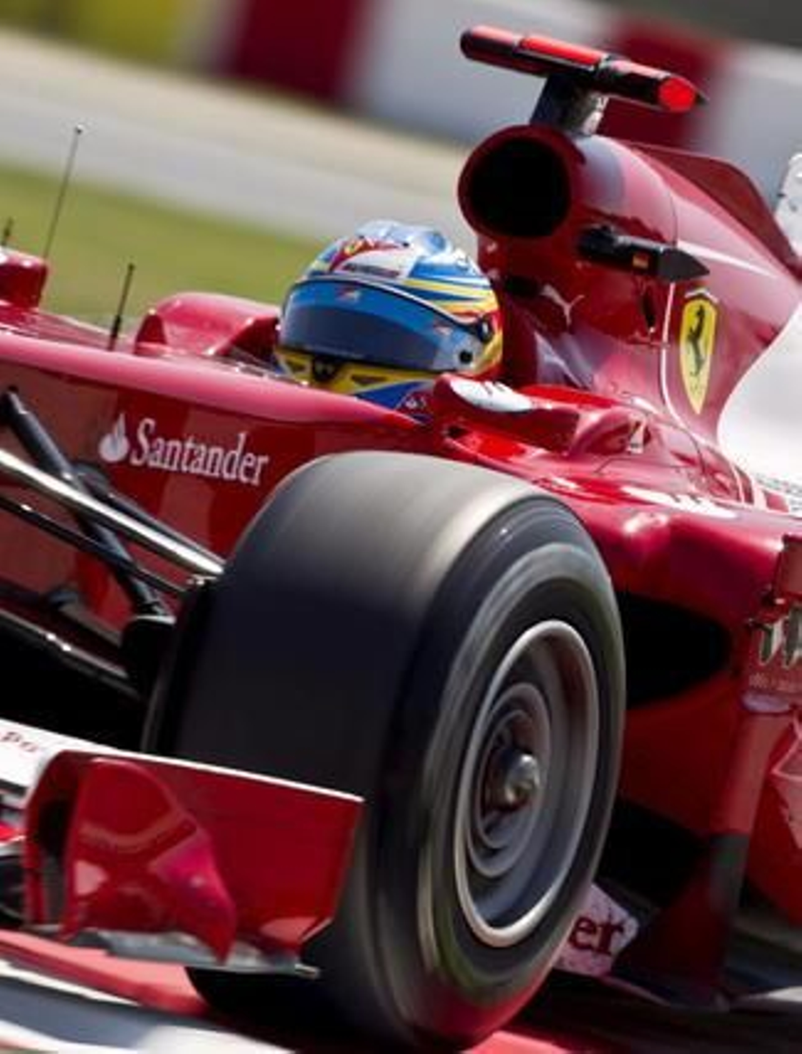 Vettel vuelve a ganar en Montmeló. Alonso acaba quinto.

Foto: EFE