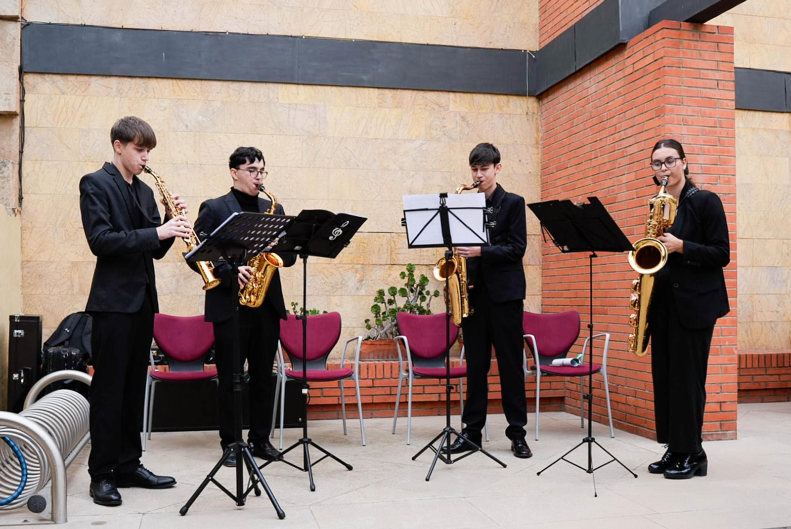Así han sido las imágenes del día de la bandera en Almería