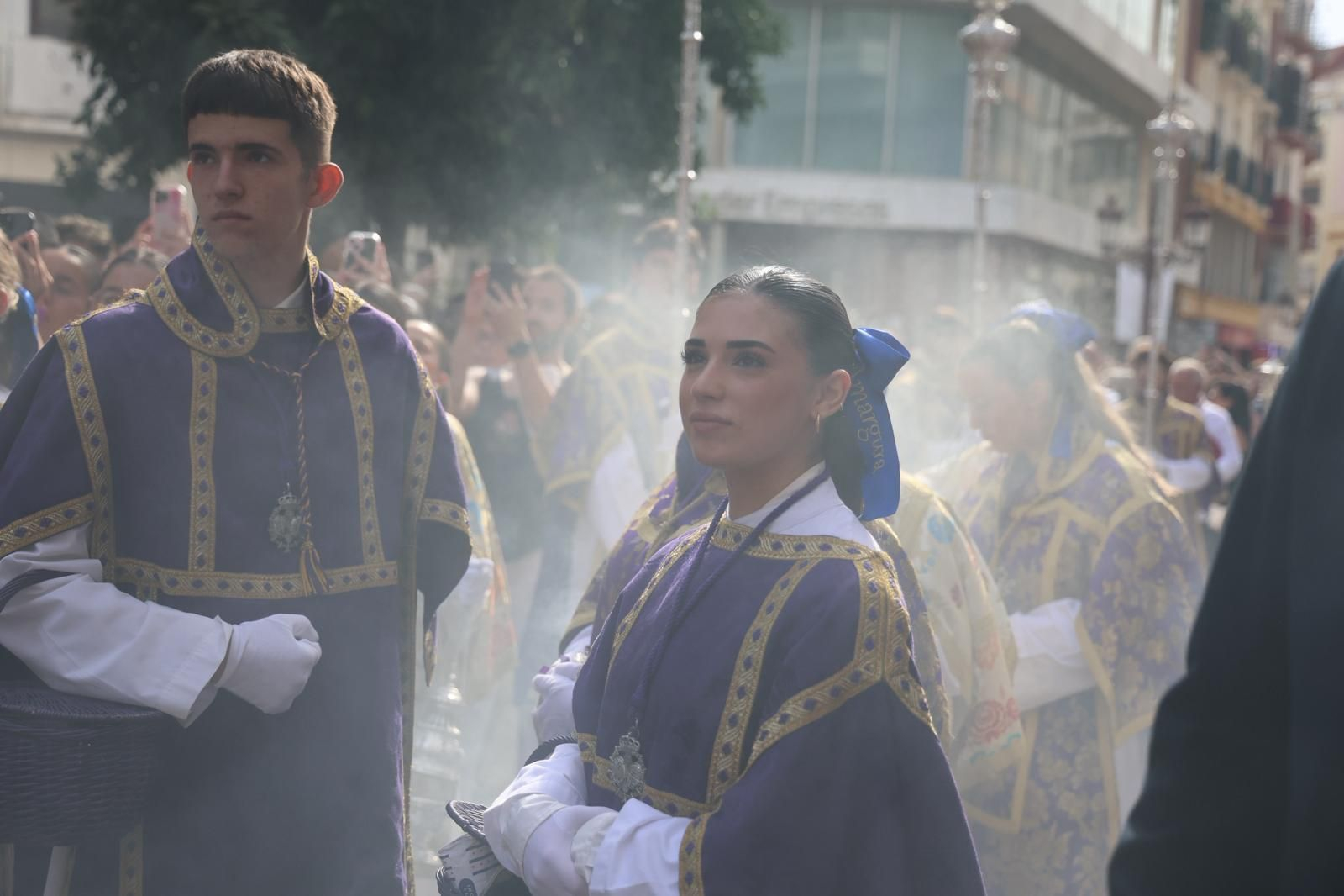 Imágenes de la salida del Virgen de la Amargura desde la Iglesia de la Concepción en la Magna Mariana de Huelva