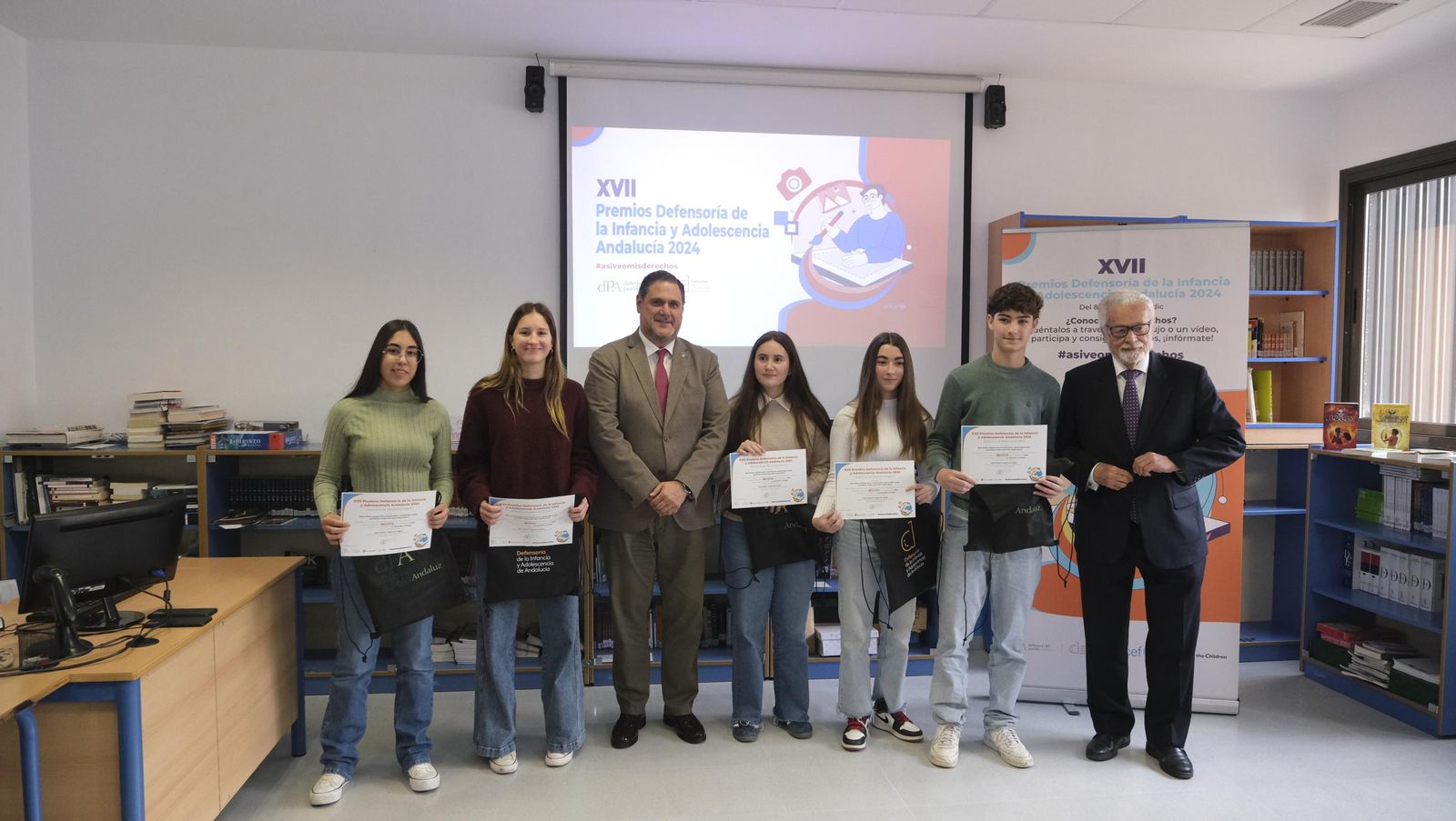 Los alumnos del IES Retamar reciben el XVII Premio Así veo mis derechos