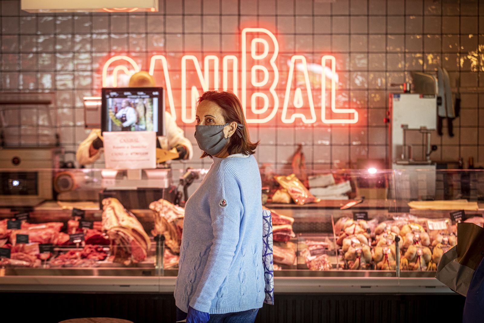 Comercios abiertos en el barrio la laguna bajo el estado de alarma