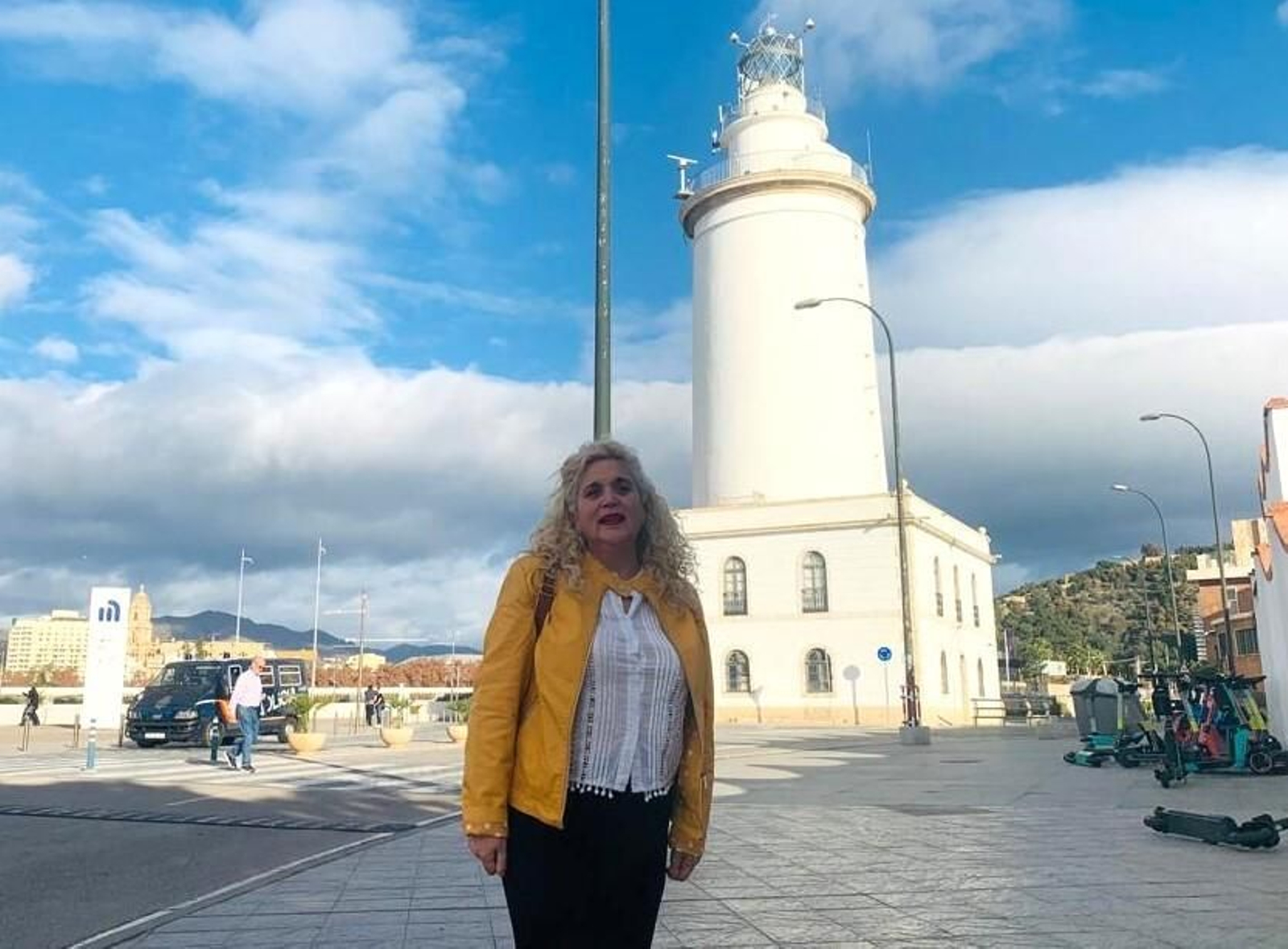 Remedios Ramos, concejal de Unidas Podemos, junto a la Farola. Remedios Ramos, concejal de Unidas Podemos, junto a la Farola.