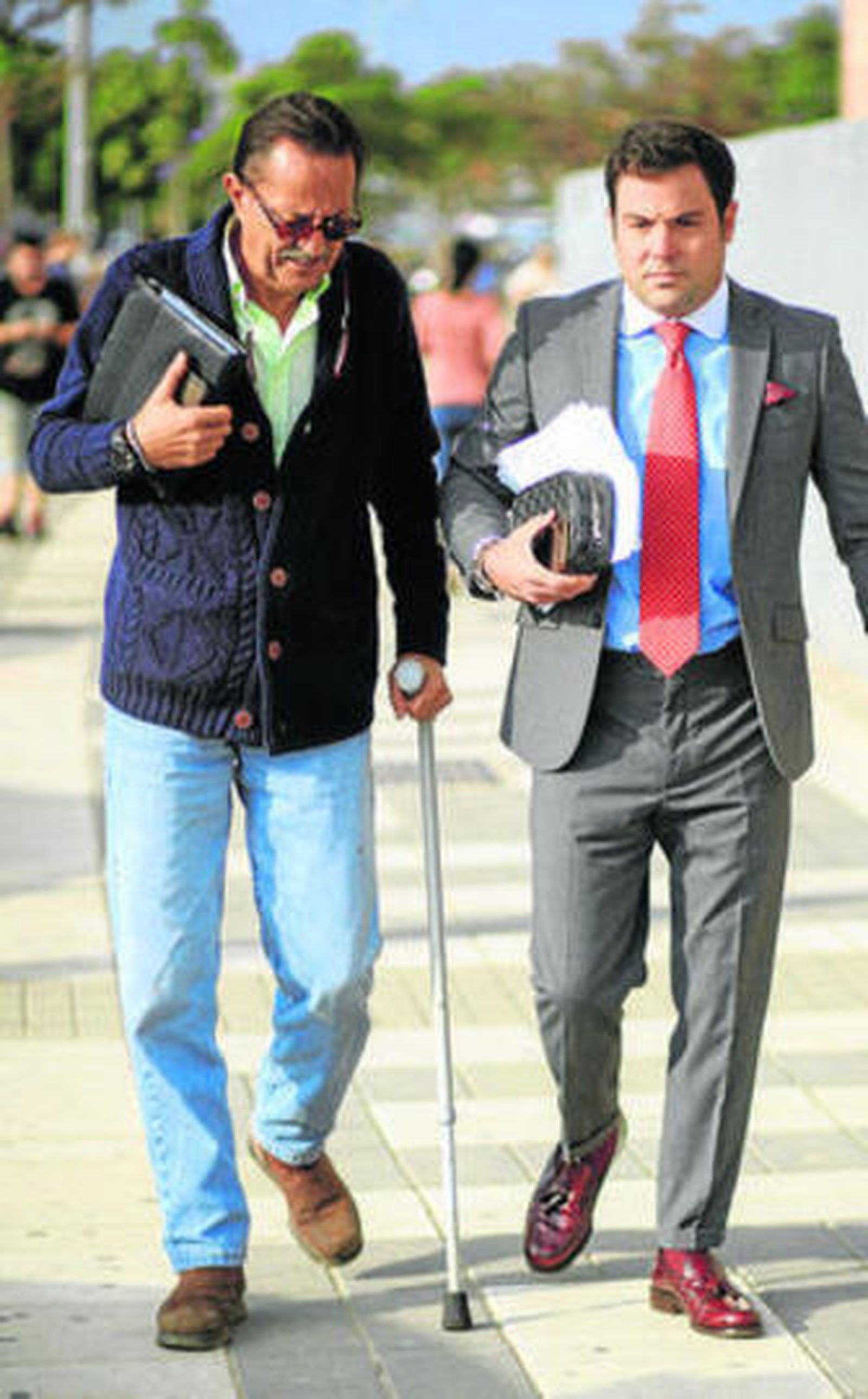 Julián Muñoz, ayer a su llegada a la Audiencia de Málaga.