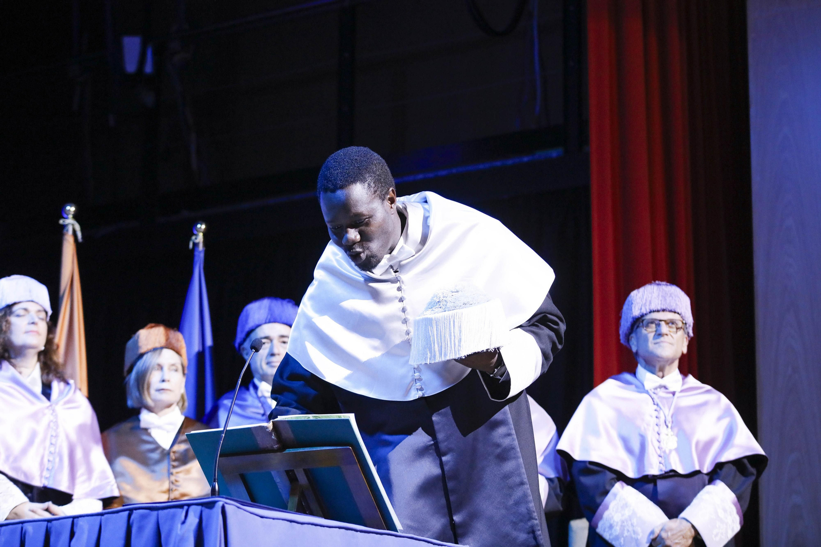 El doctor José María Peiró Silla es investido Doctor Honoris Causa por la UAL, en imágenes