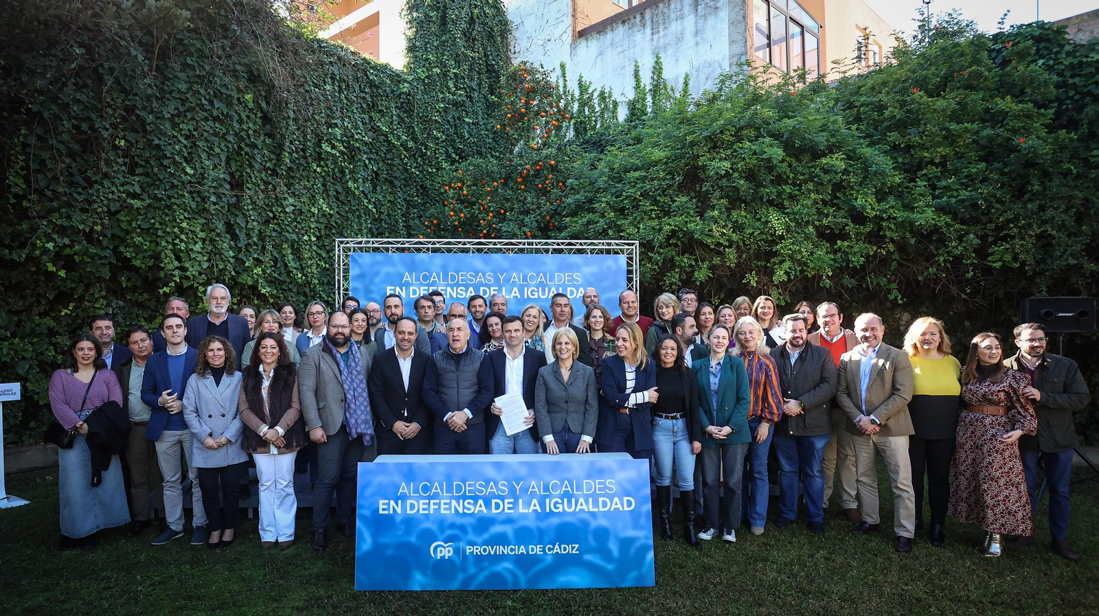 Alcaldesas y alcaldes del PP de la provincia en un acto en Jerez