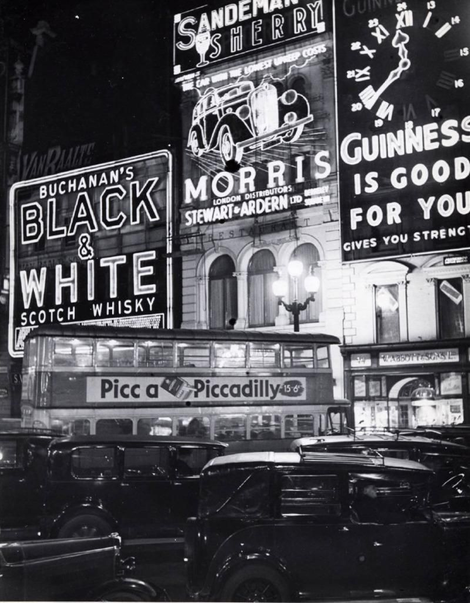 Sandeman ilumina Picadilly Circus.