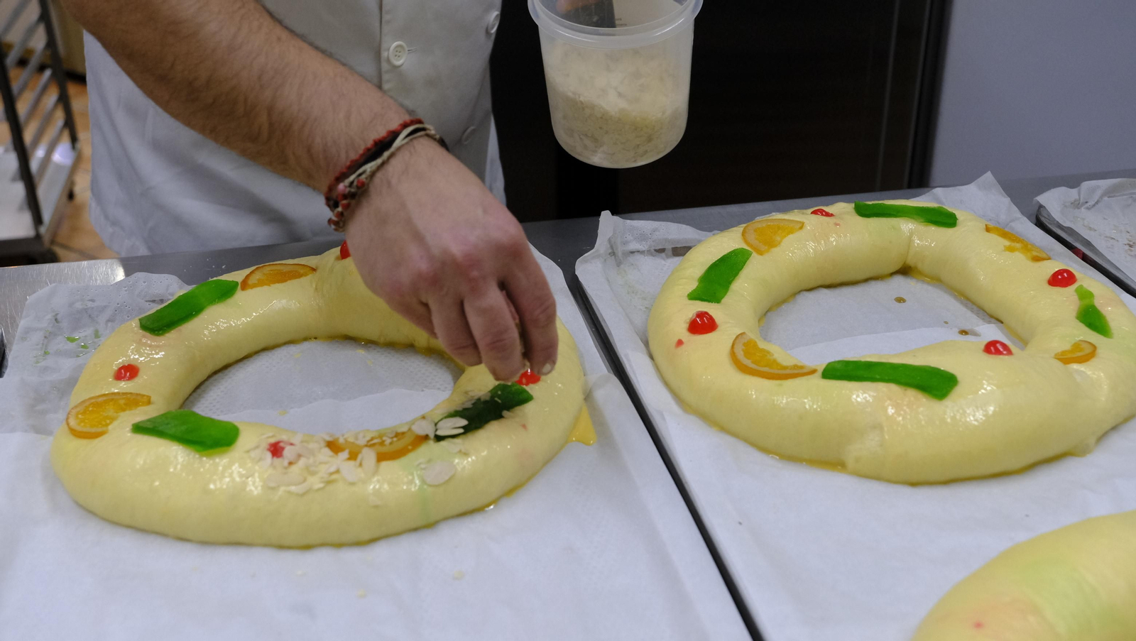 Fotogalería del roscón de reyes en Pastelería Yemadi, en Almería