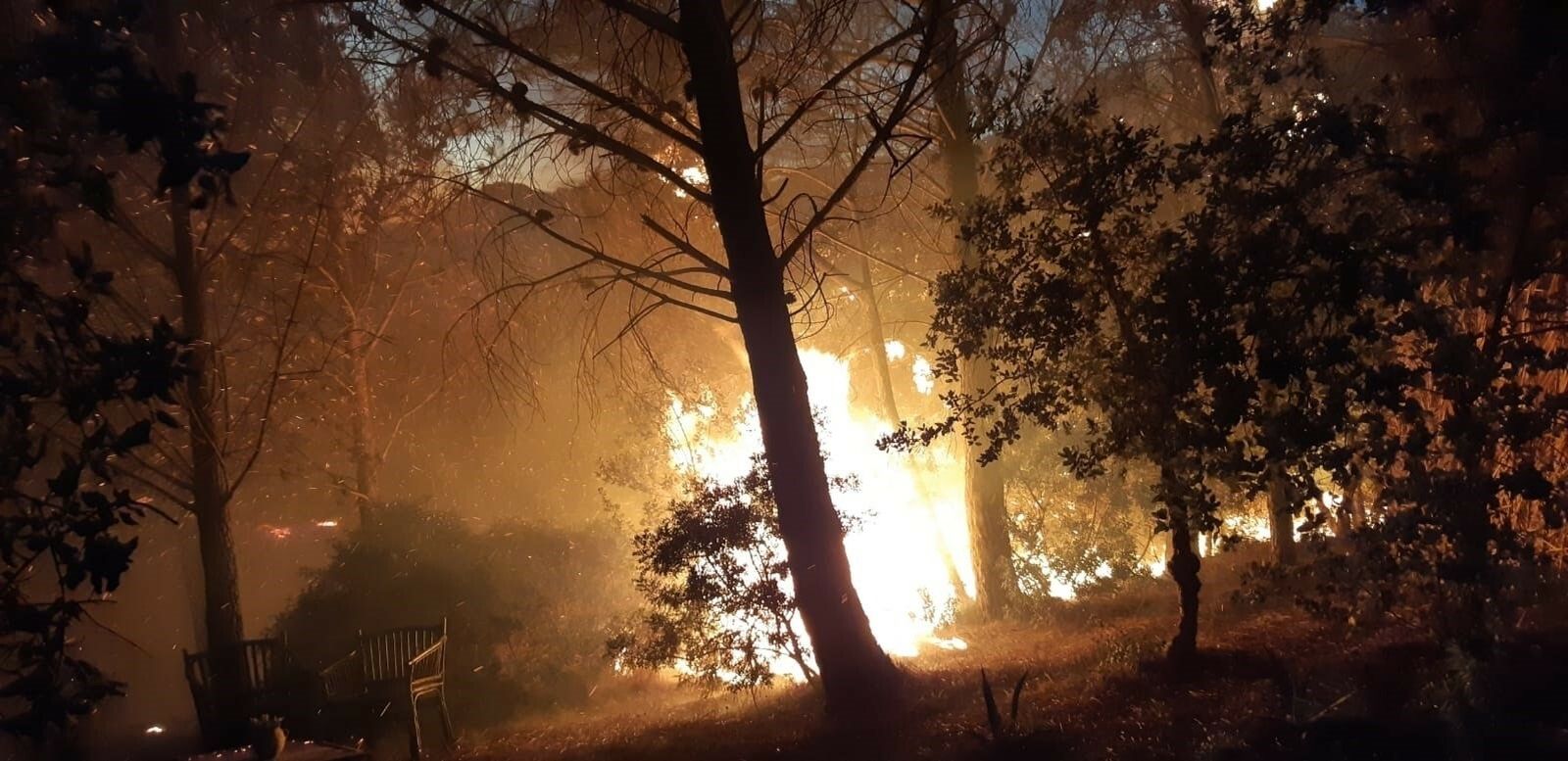Las fotos del incendio forestal en Casares