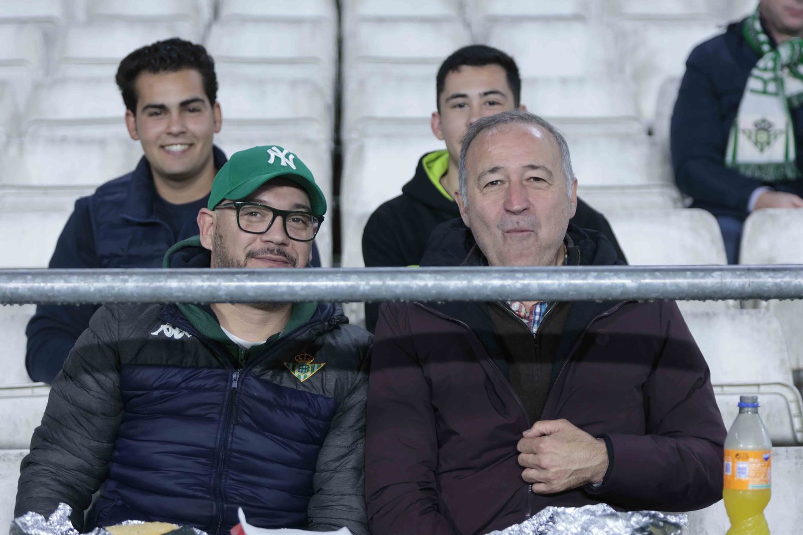 Búscate en las gradas del Villamarín