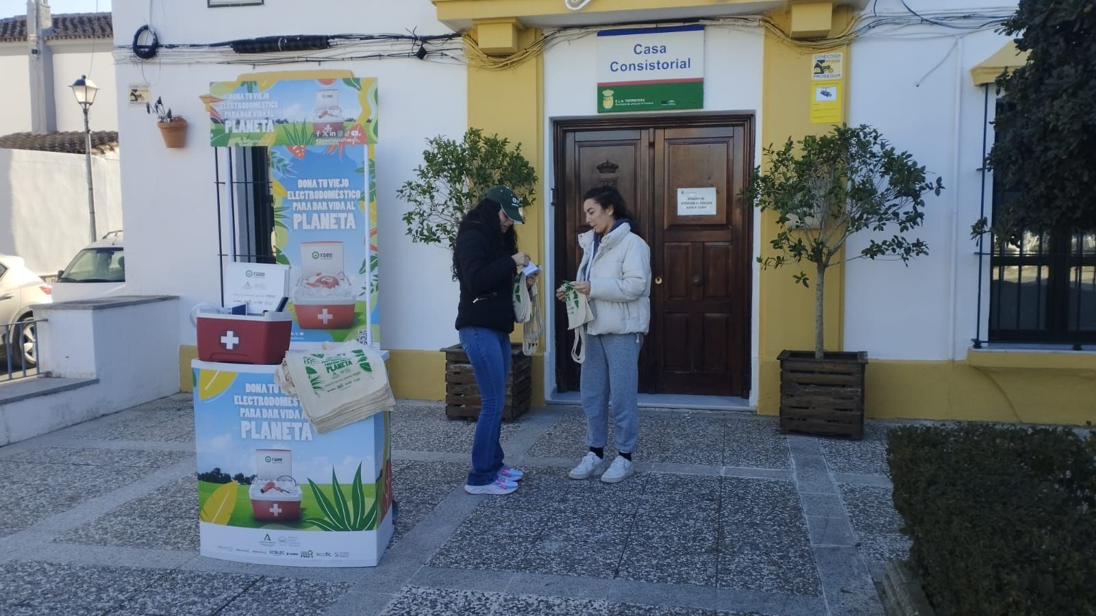 Campaña 'Dona Vida al Planeta' en Torrecera.