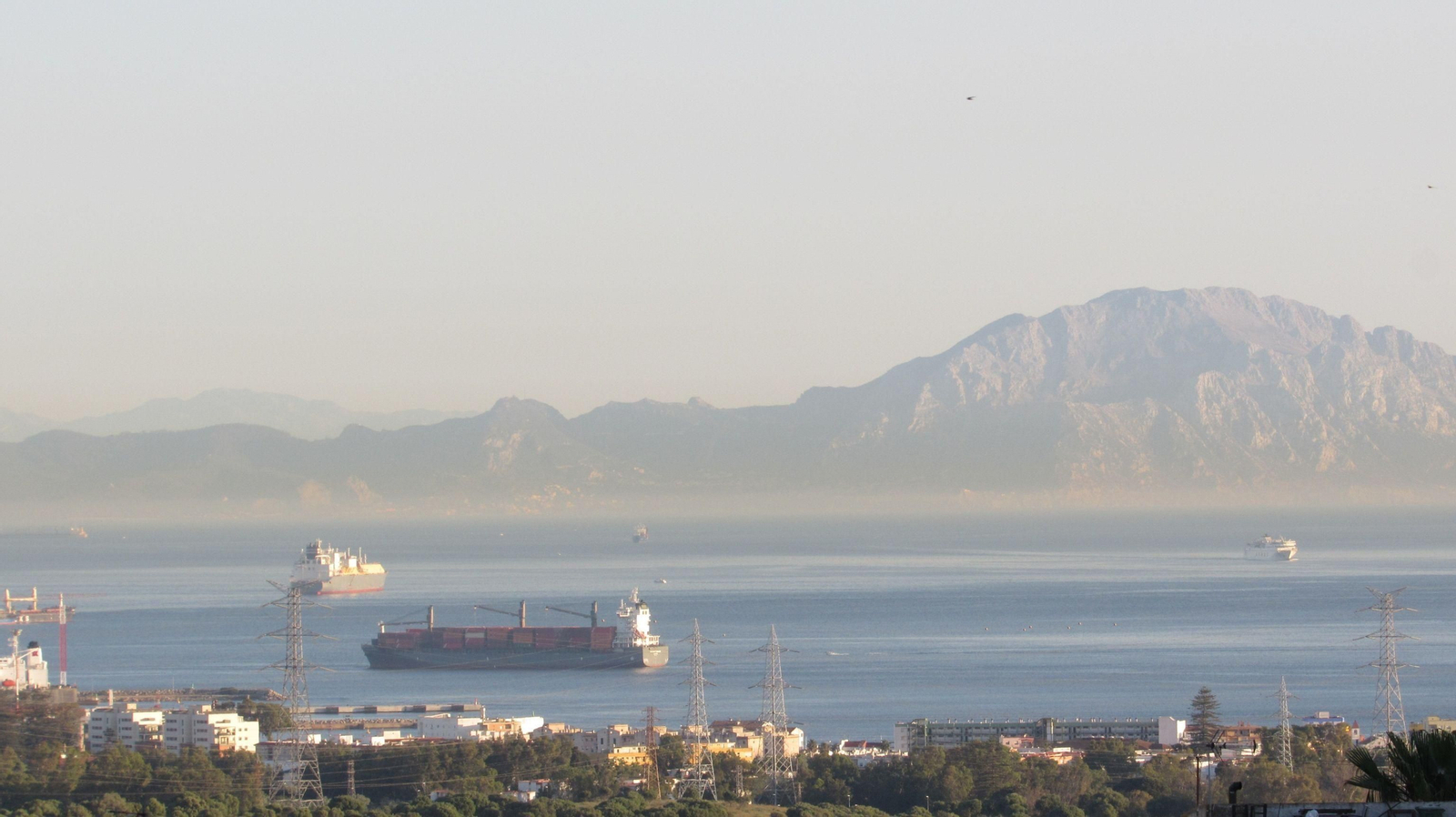 Buques en la zona del Estrecho  de Gibraltar.