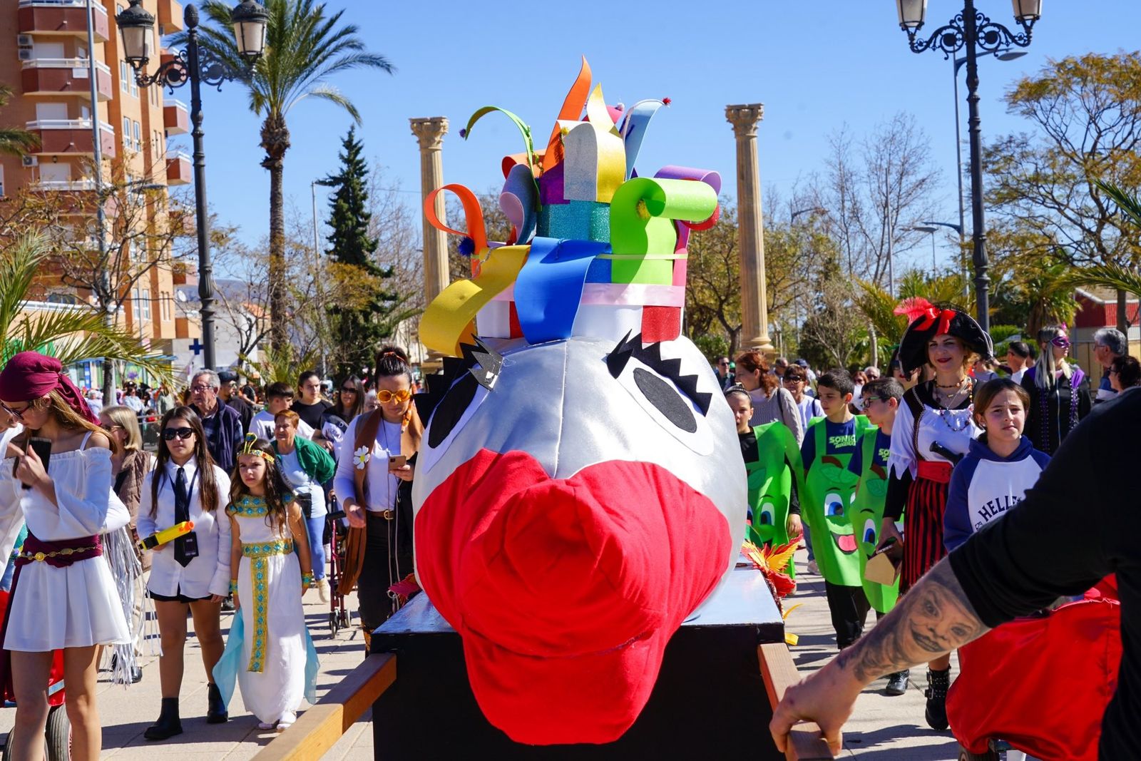 El Entierro de la Sardina pone el punto final a un intenso carnaval en Vícar