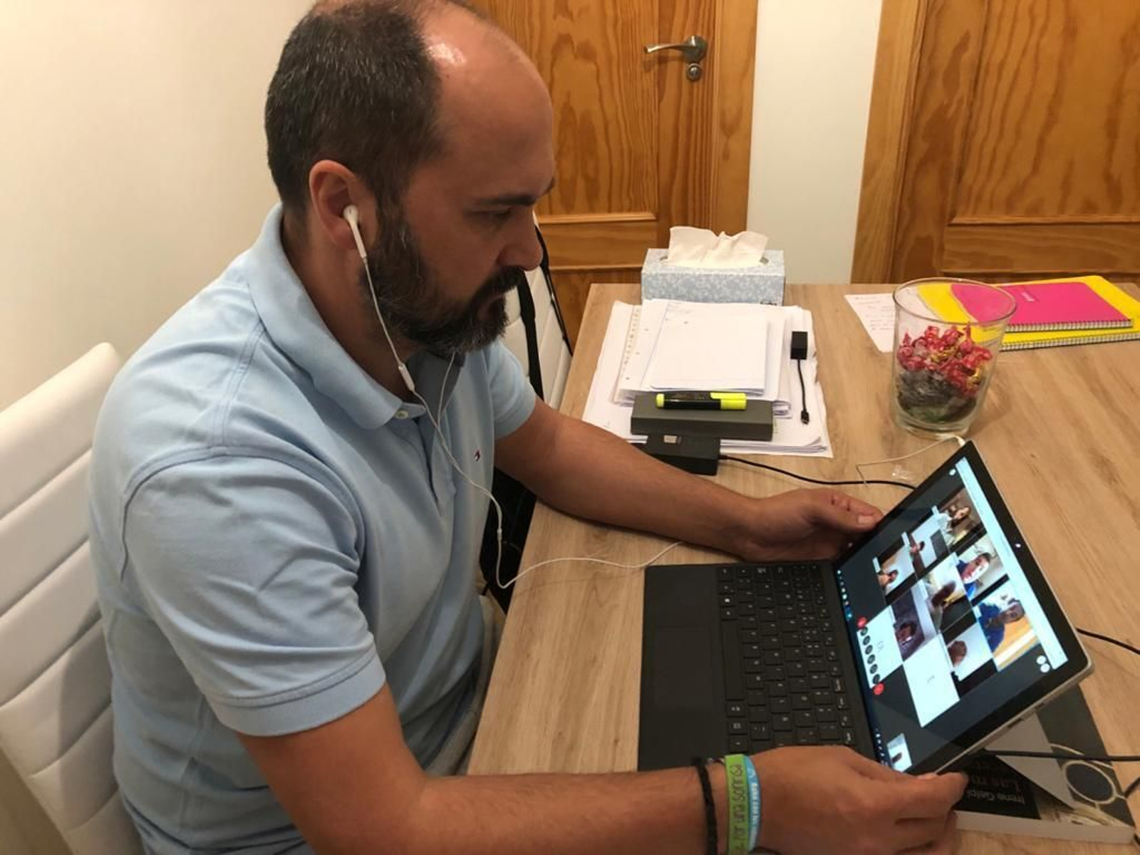 Miguel Alconchel, en la reunión telemática con los hosteleros